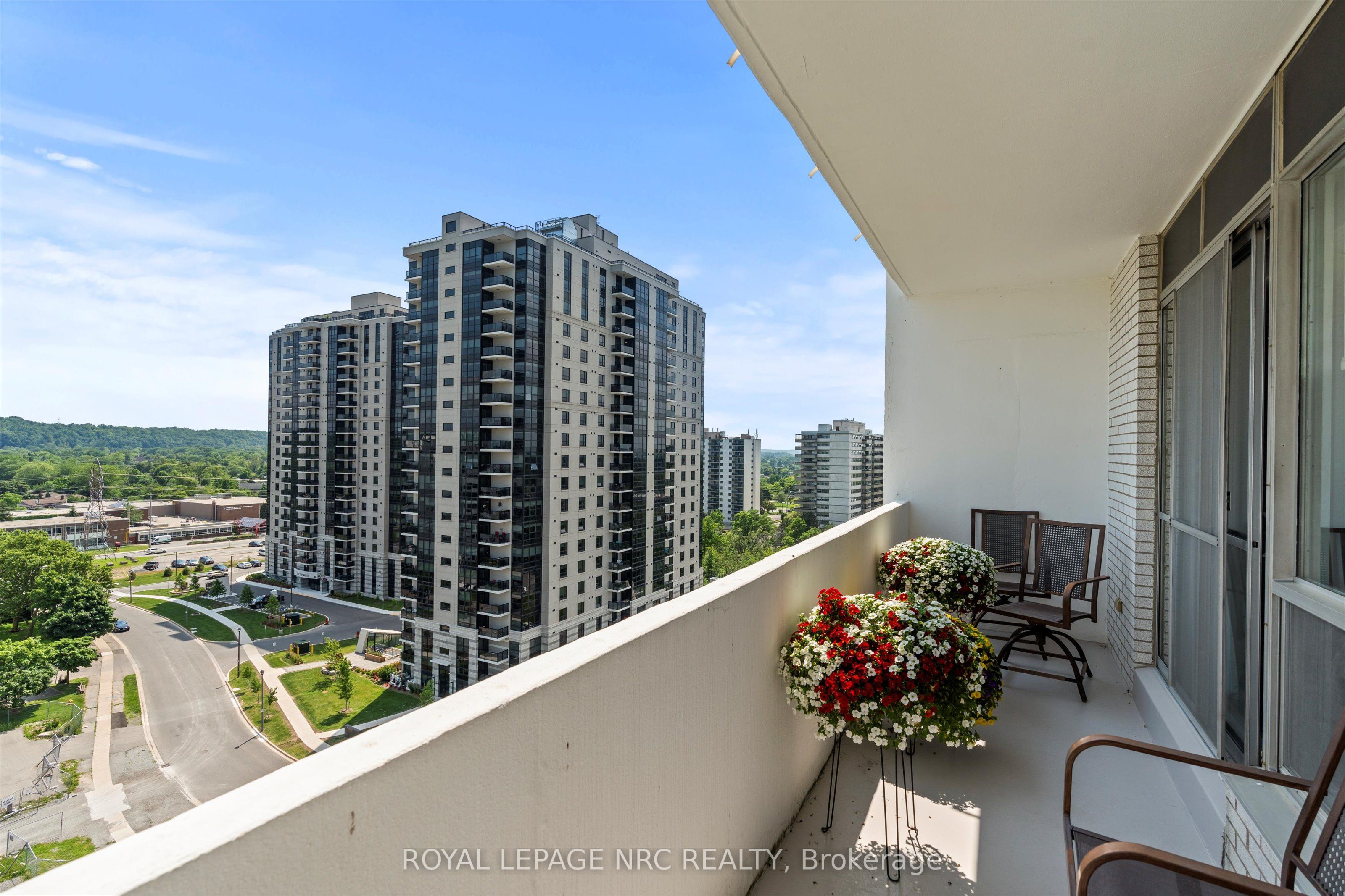 #1202 - 15 Towering Heights Boulevard Property Photo 31