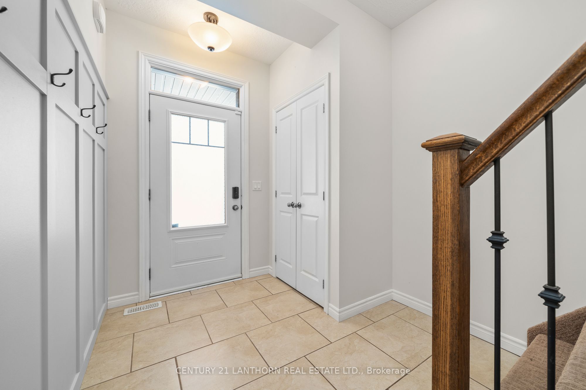 23 Glenwood Street Property Photo 7