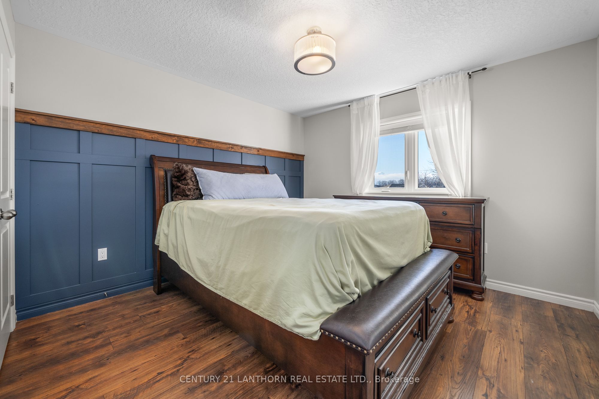 23 Glenwood Street Property Photo 21