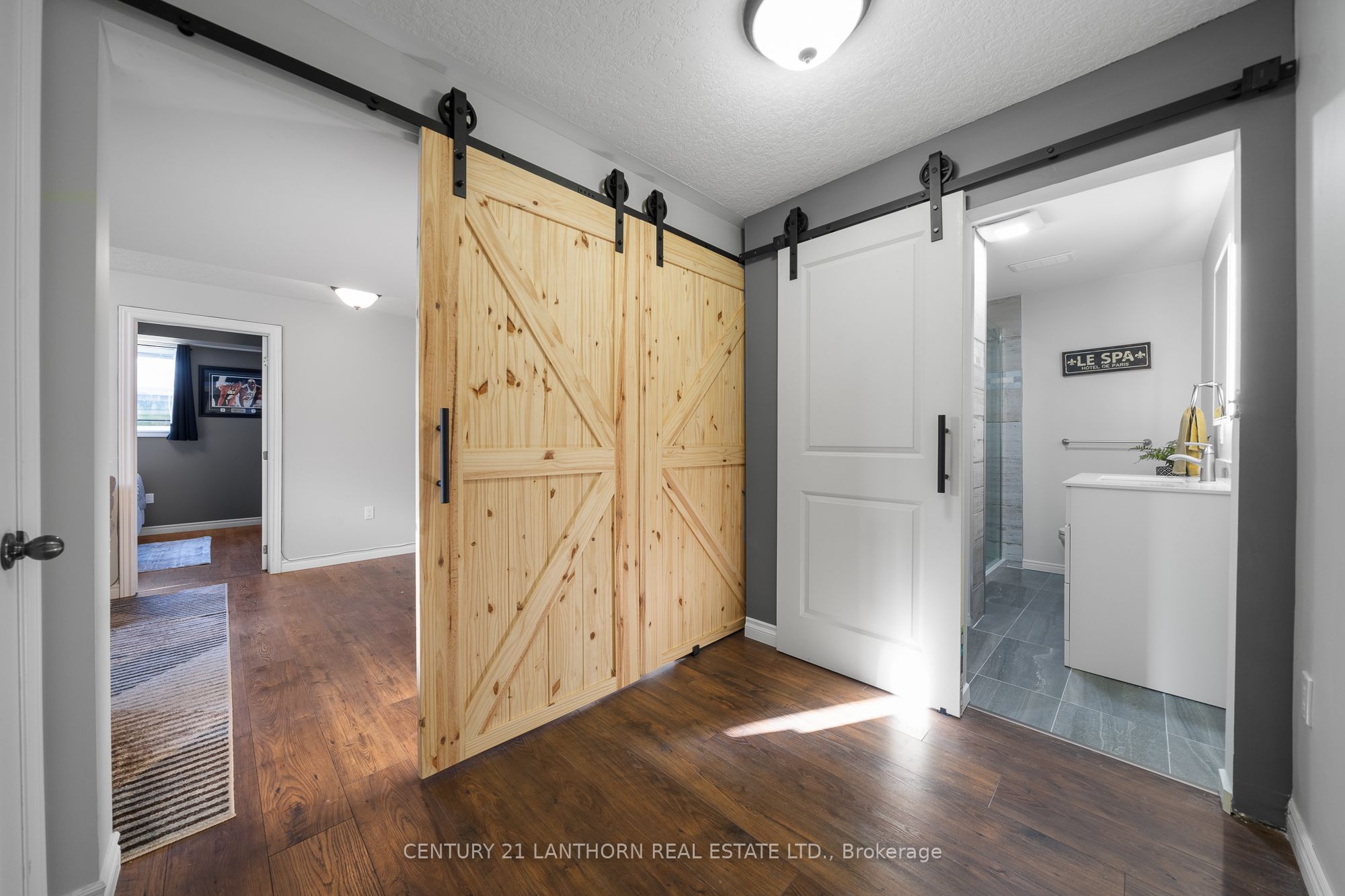 23 Glenwood Street Property Photo 26
