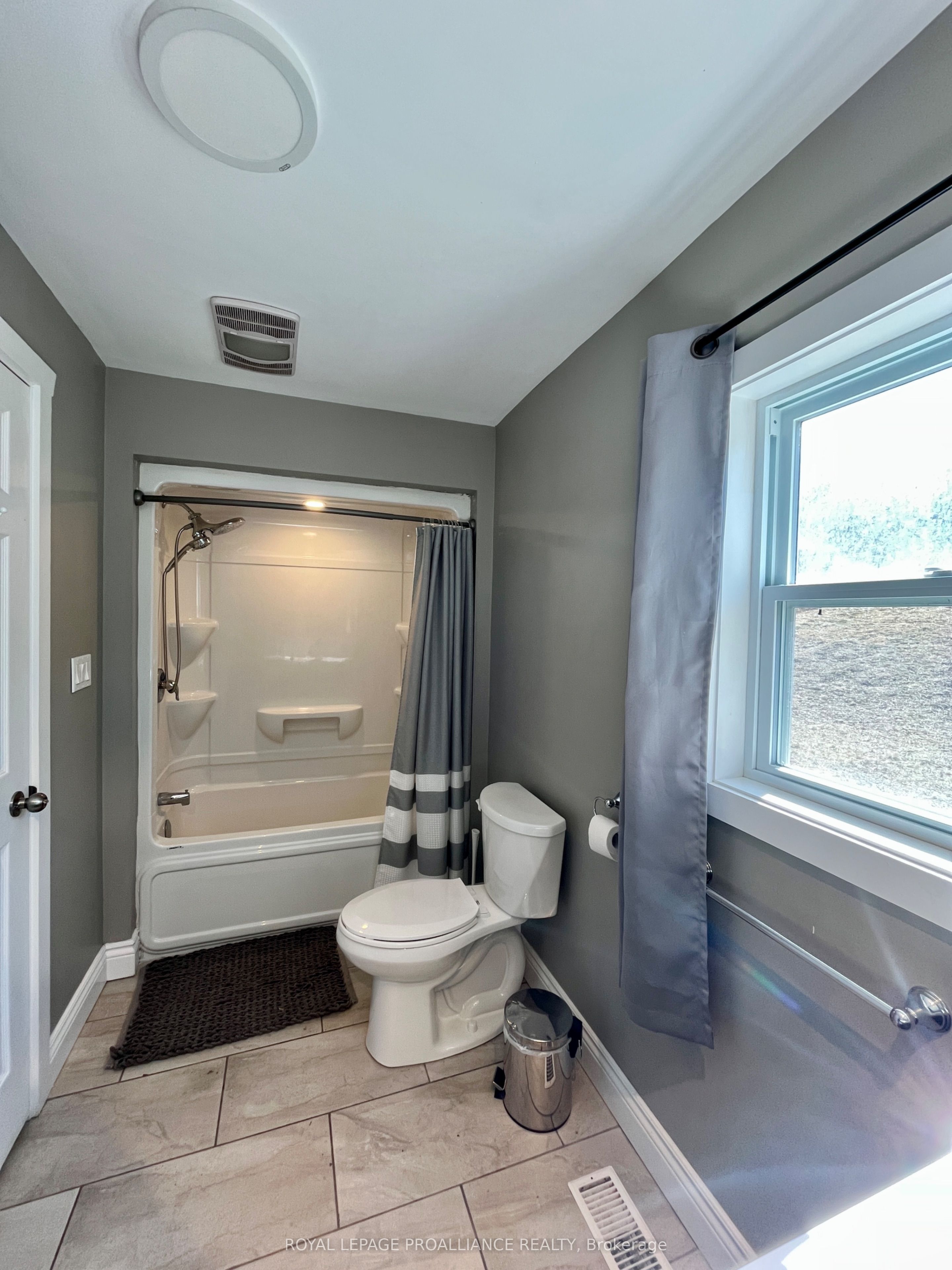 2237 County Rd 3 Property Photo 17