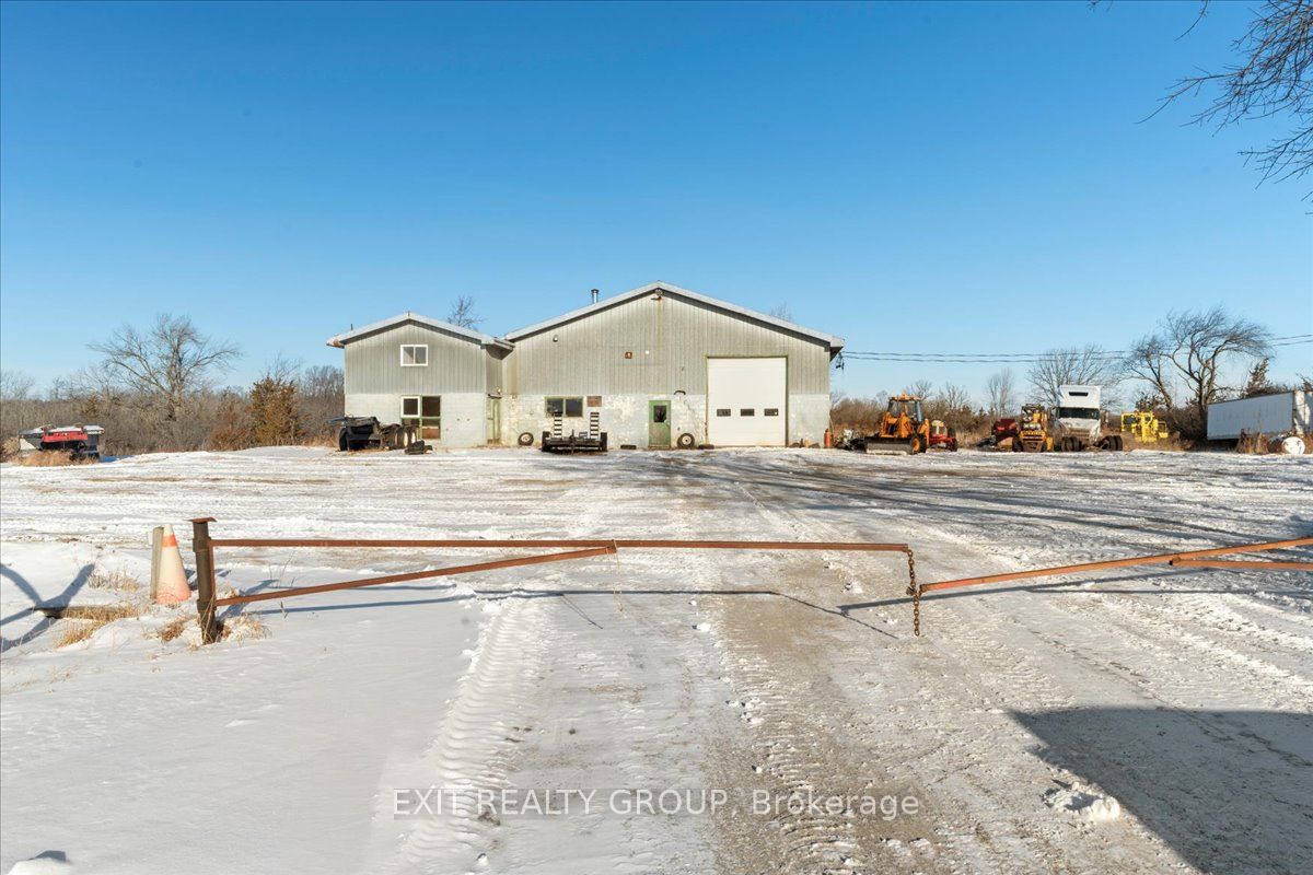 446 Hamilton Road Property Photo 5