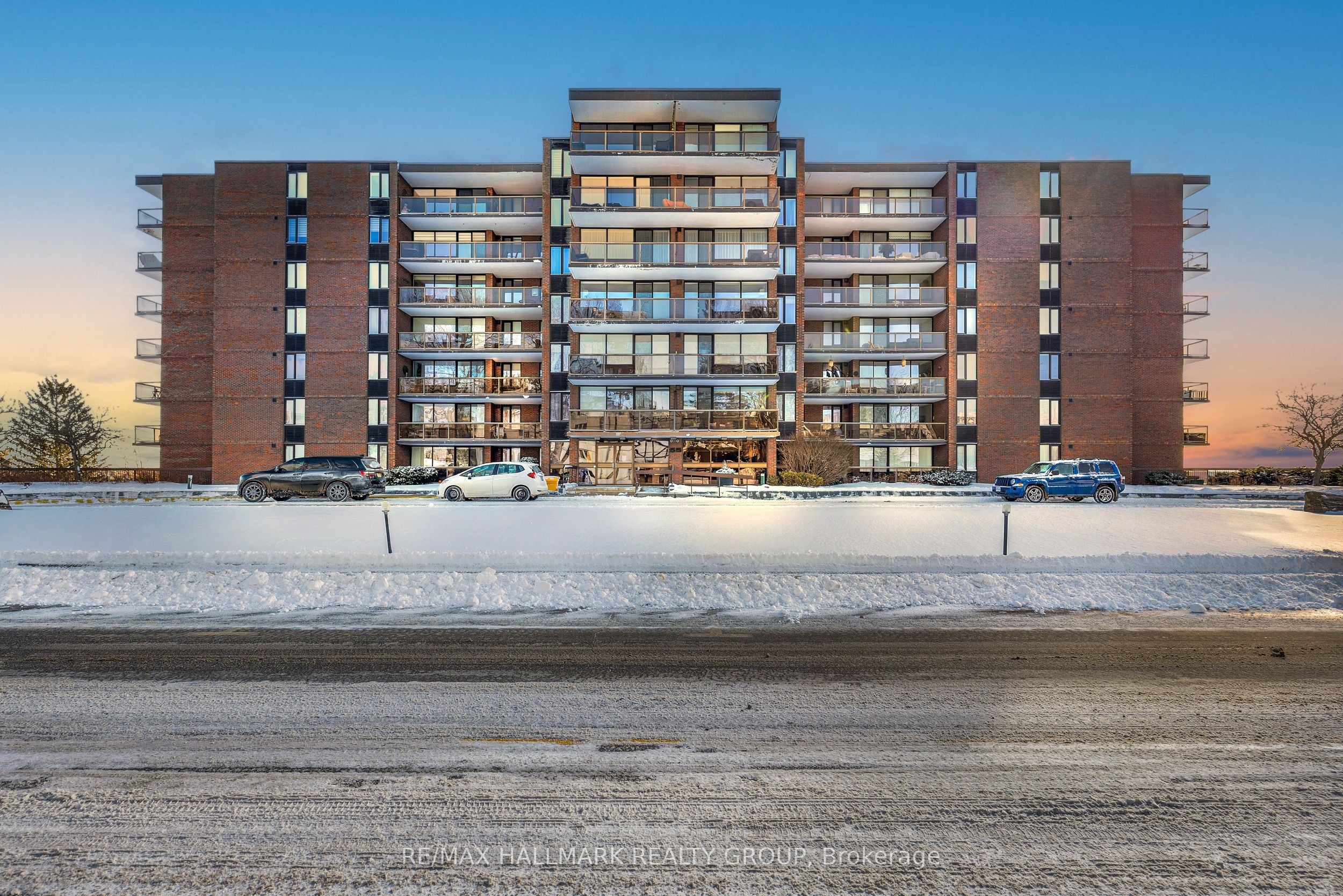 #405 - 55 Water Street Property Photo 1