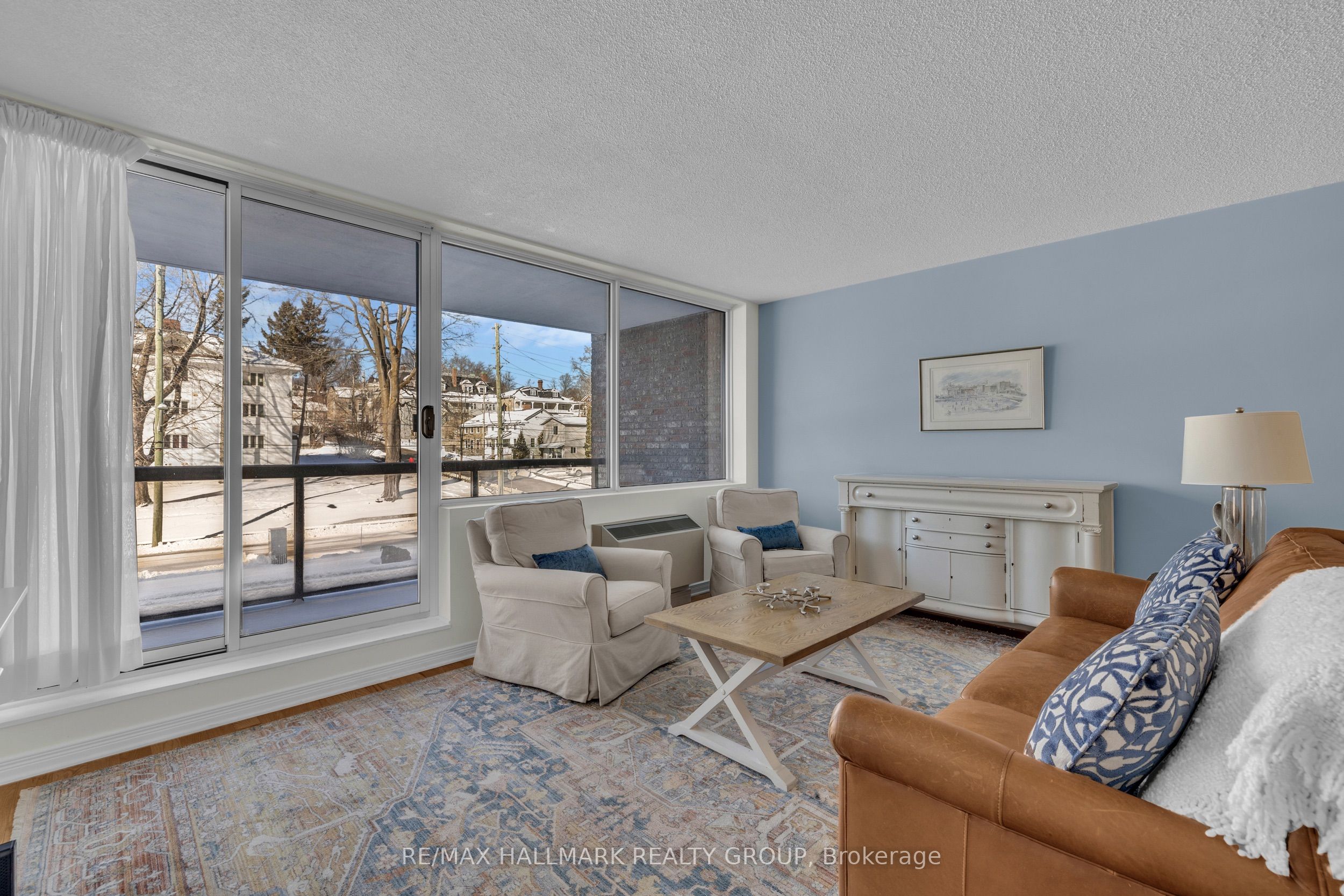 #405 - 55 Water Street Property Photo 11