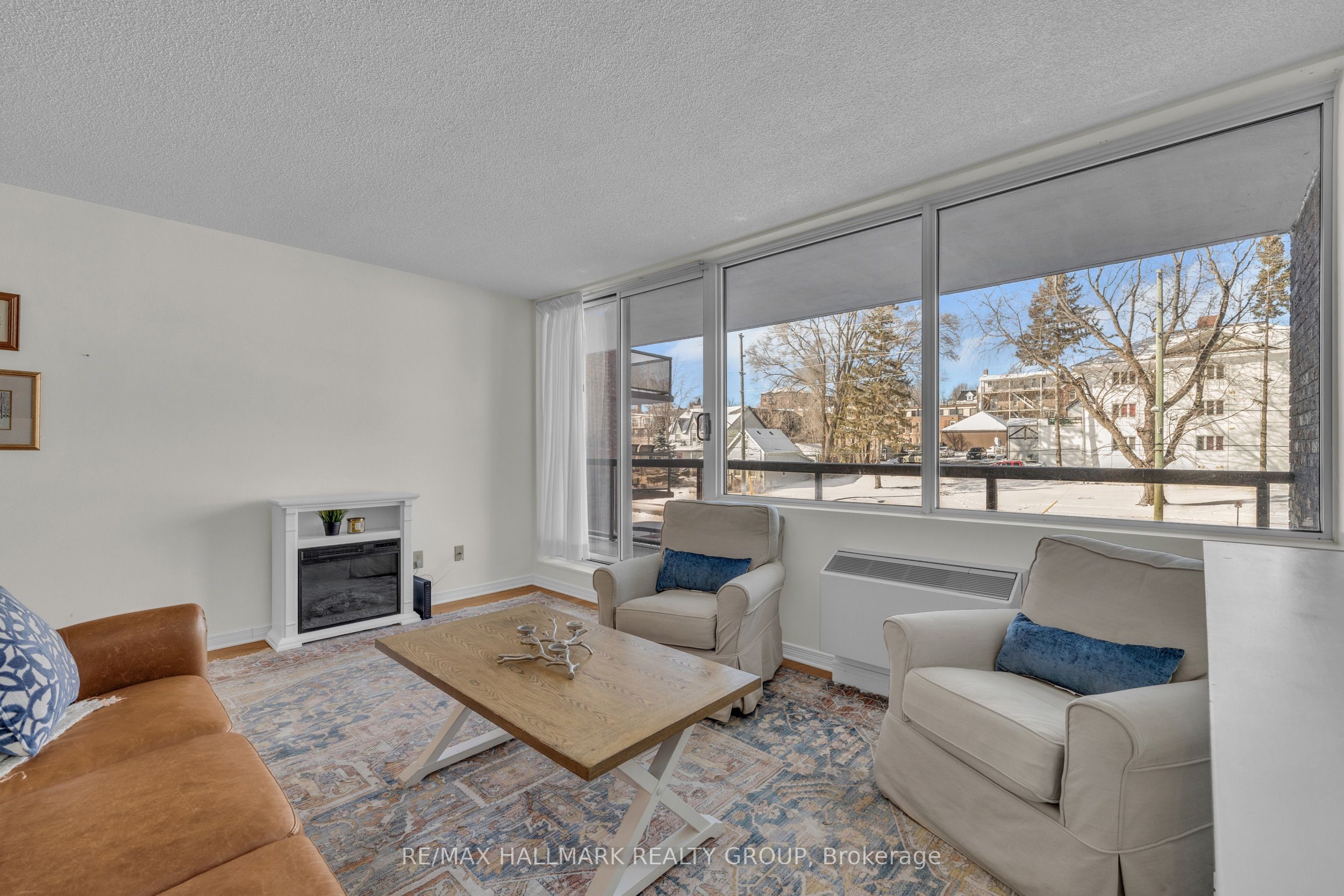 #405 - 55 Water Street Property Photo 14