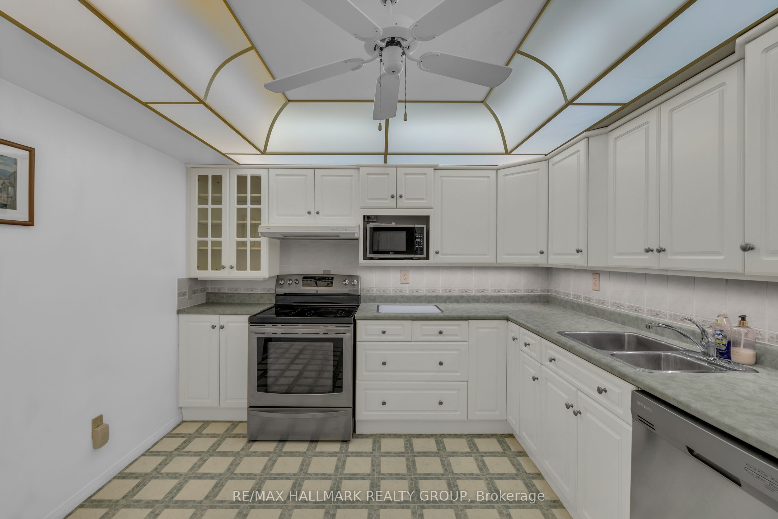 #405 - 55 Water Street Property Photo 22