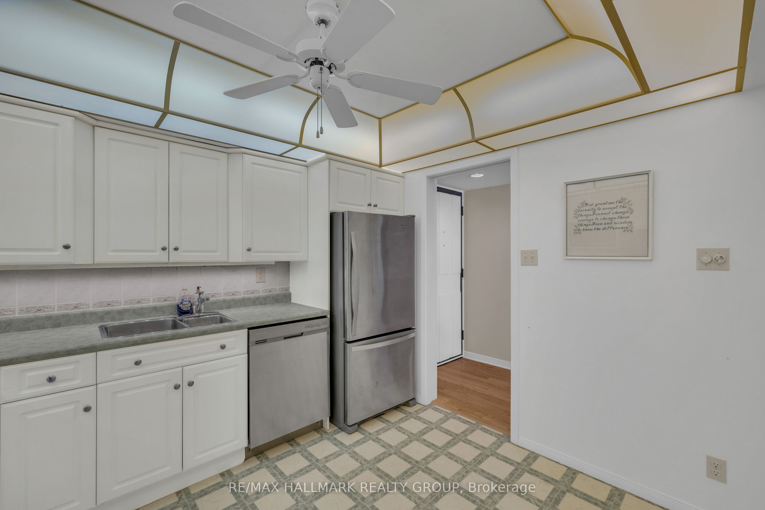 #405 - 55 Water Street Property Photo 24