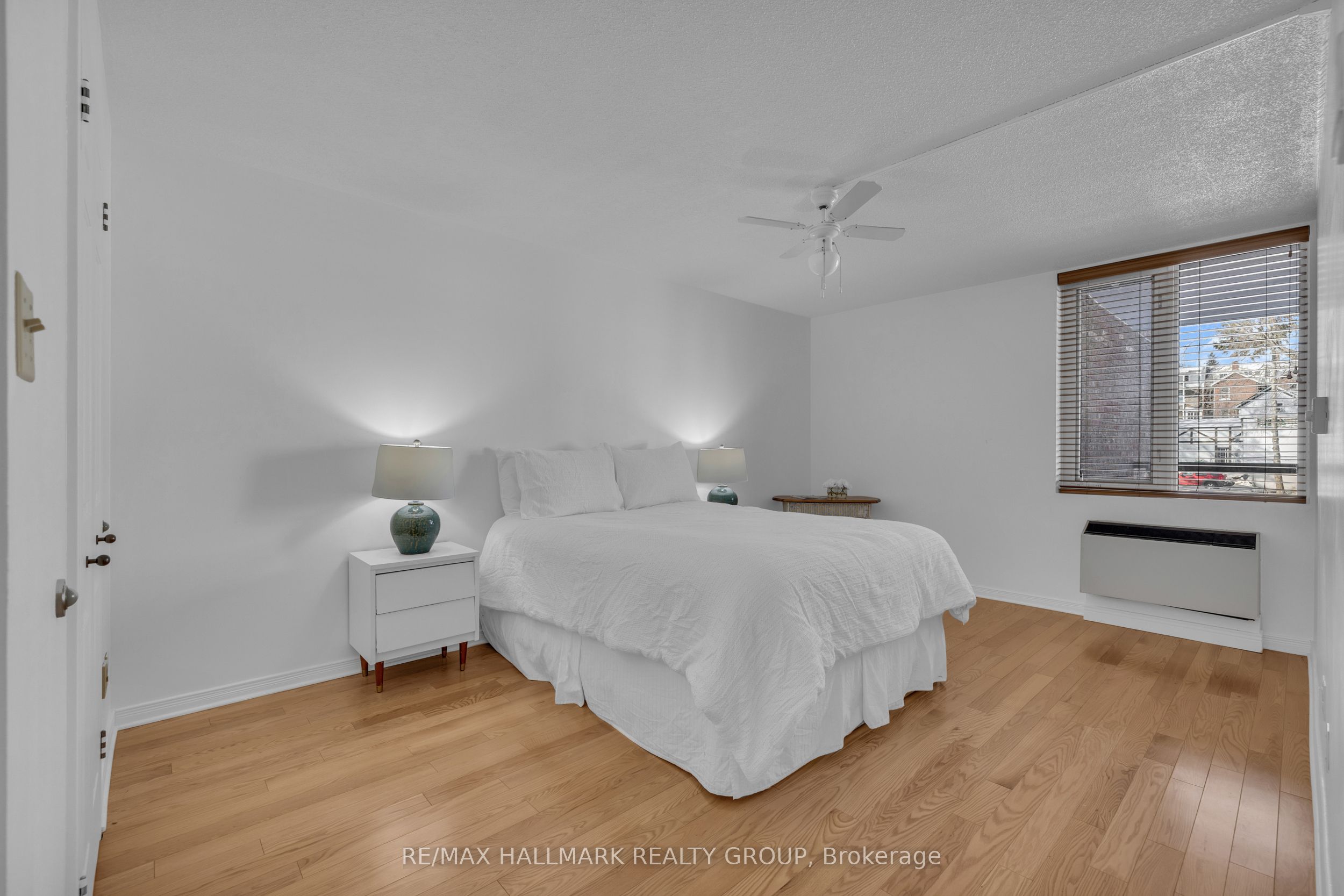 #405 - 55 Water Street Property Photo 27