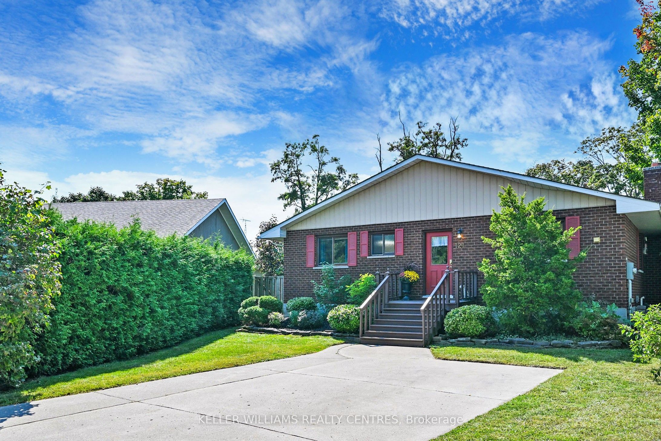 121 Queen Street Property Photo 4