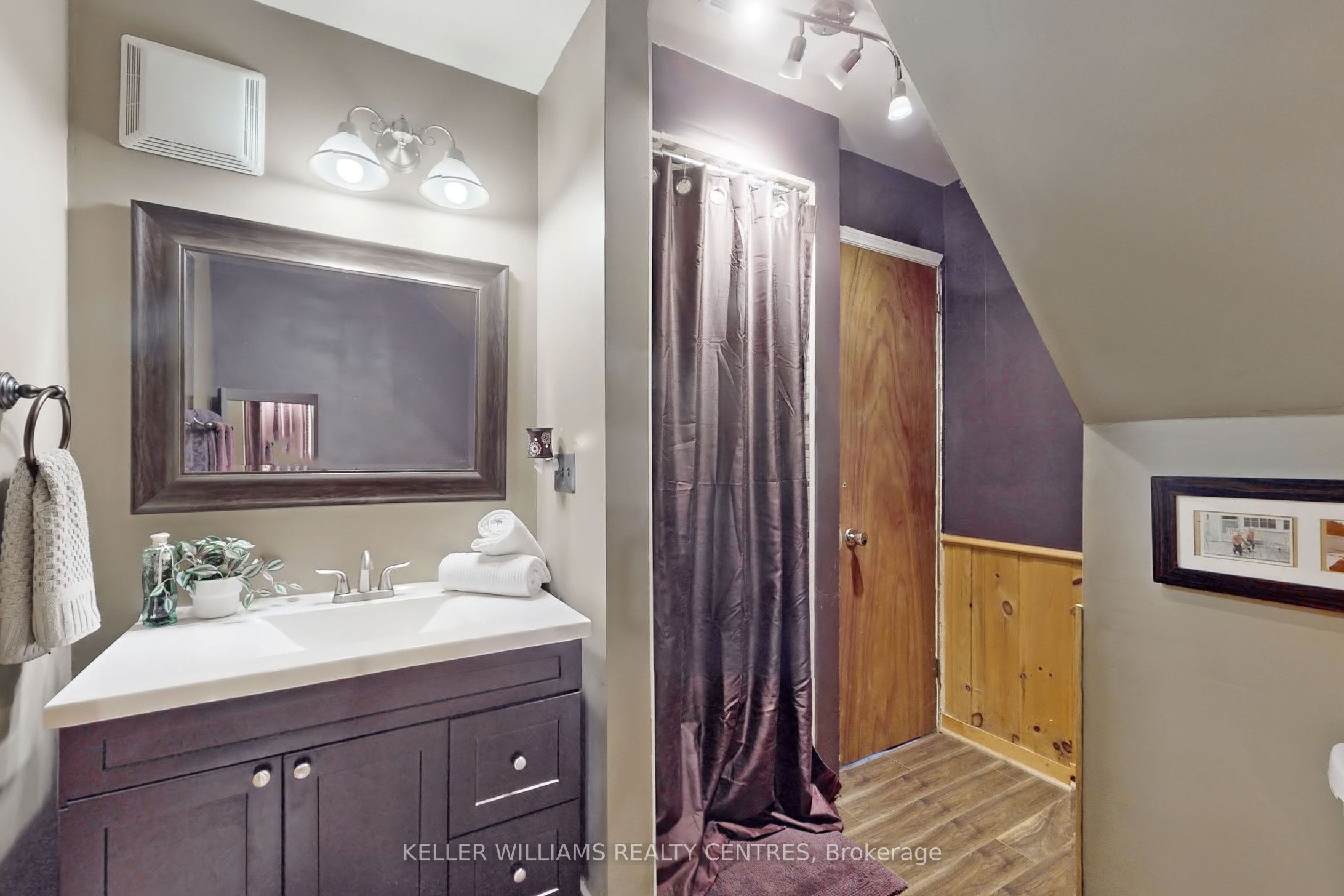 121 Queen Street Property Photo 21