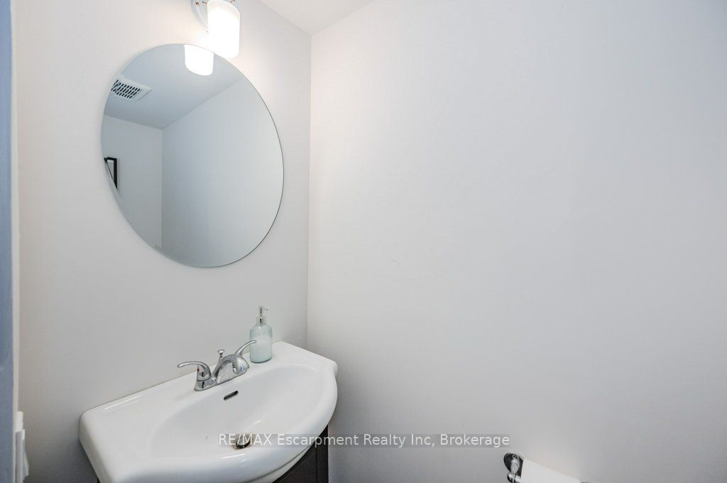 126 Main Street Property Photo 10