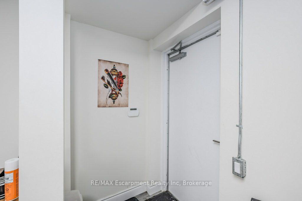 126 Main Street Property Photo 25