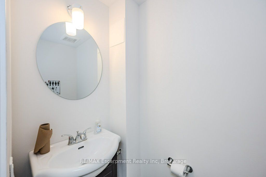 126 Main Street Property Photo 28