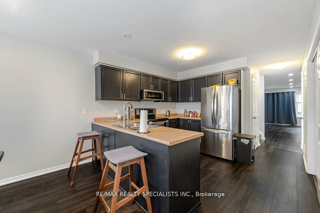 #8a - 50 Howe Drive Property Photo 39