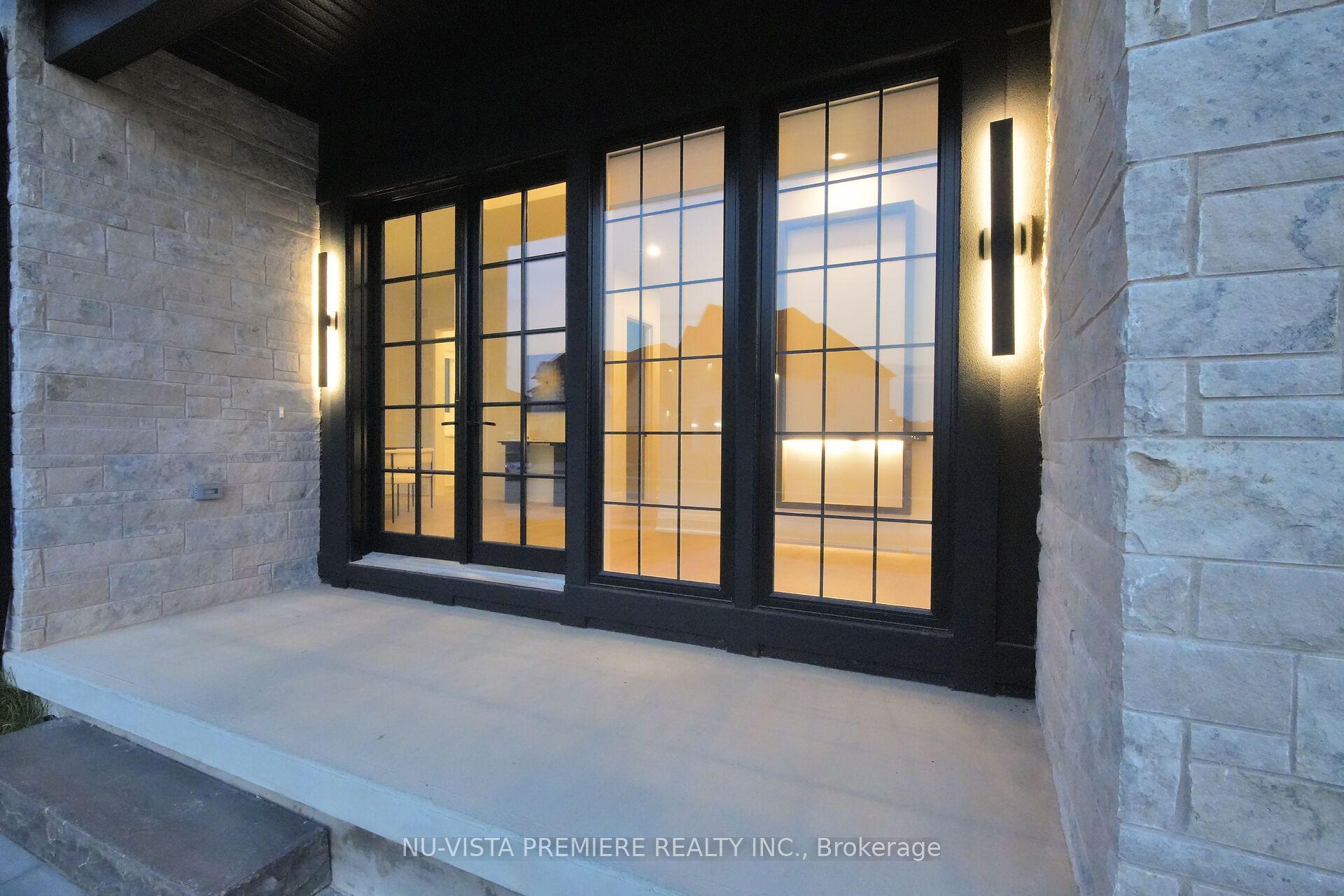 535 Creekview Chase Property Photo 5