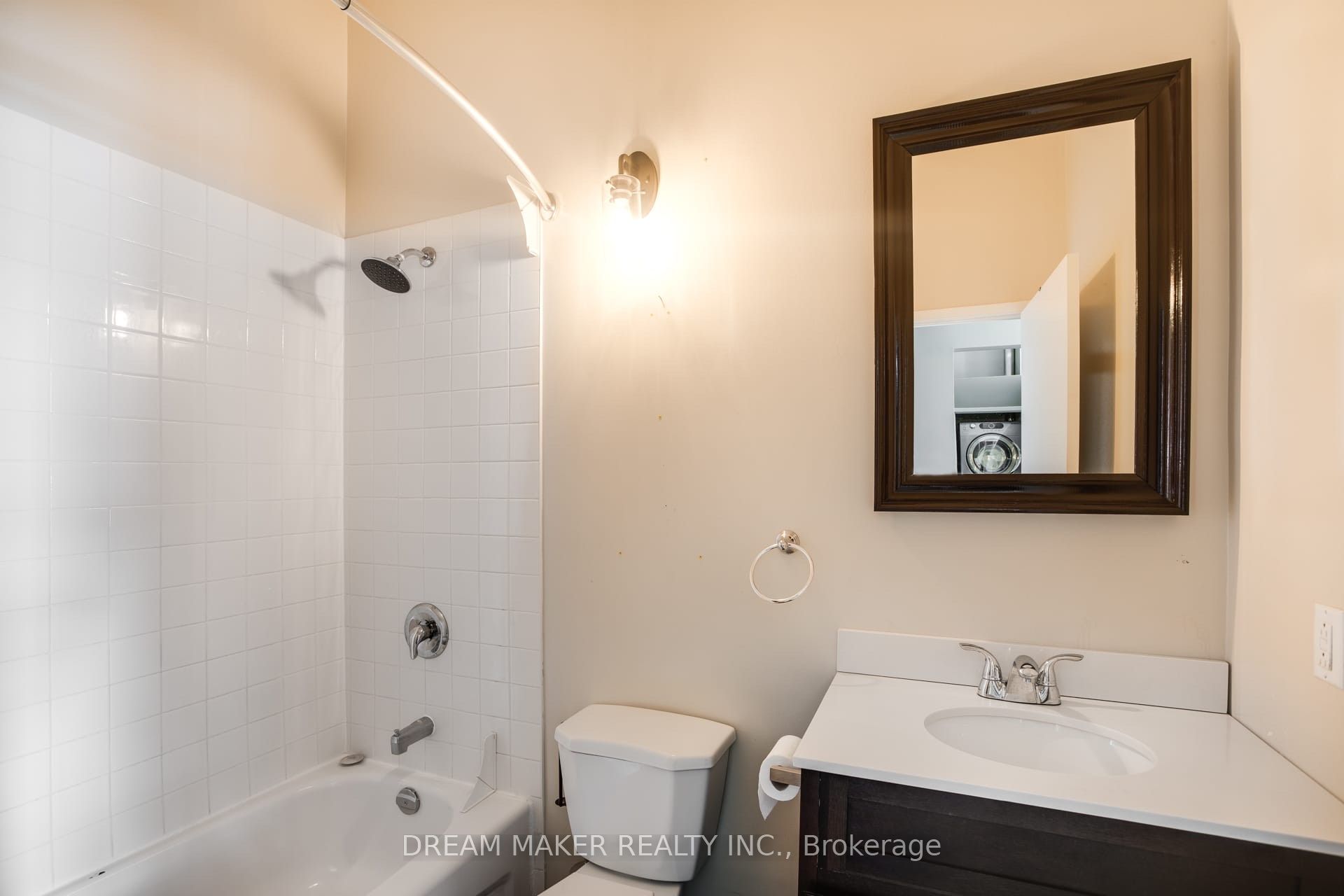#102 - 11 Rebecca Street Property Photo 3