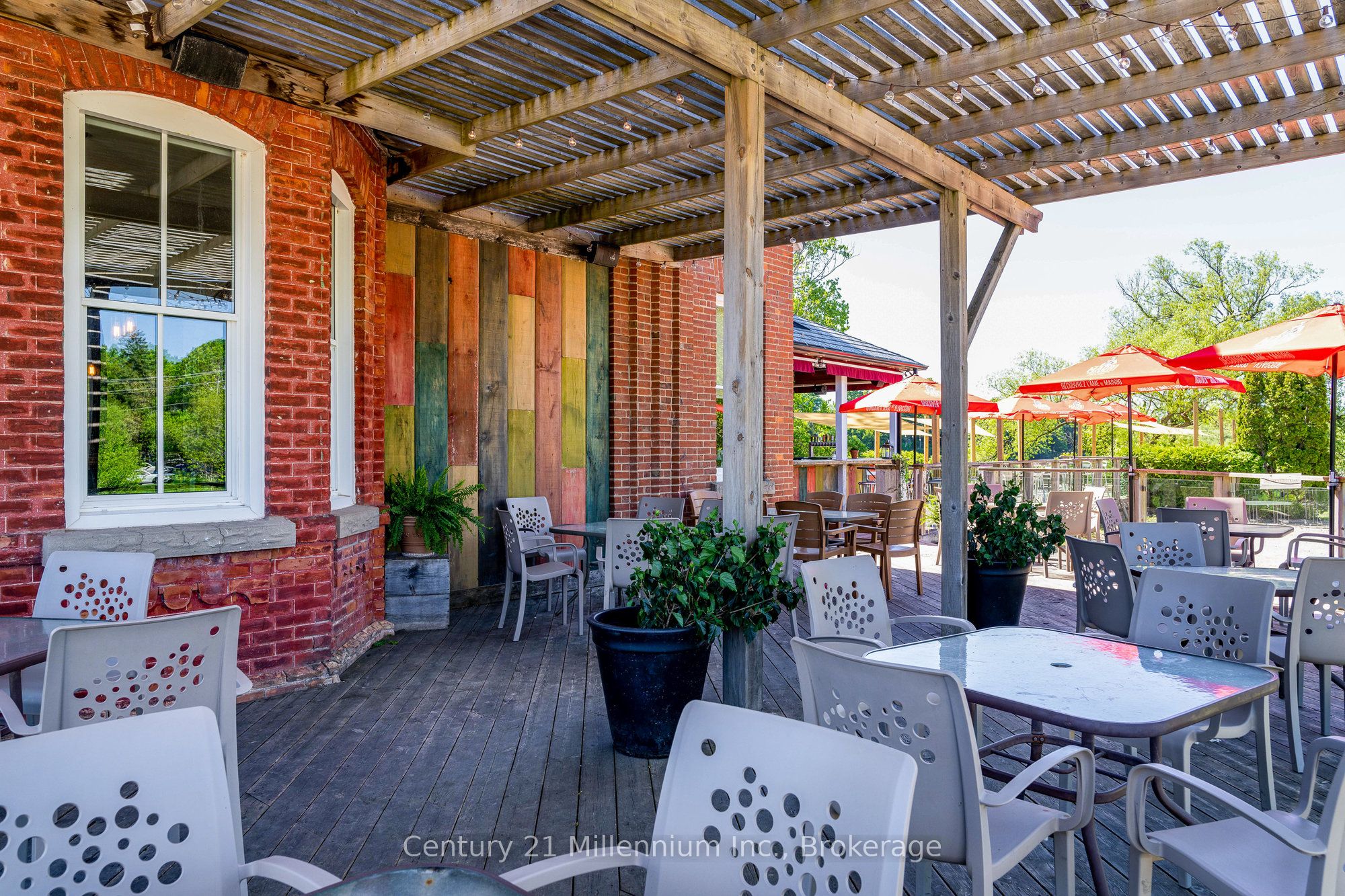 27 Bridge Street Property Photo 7