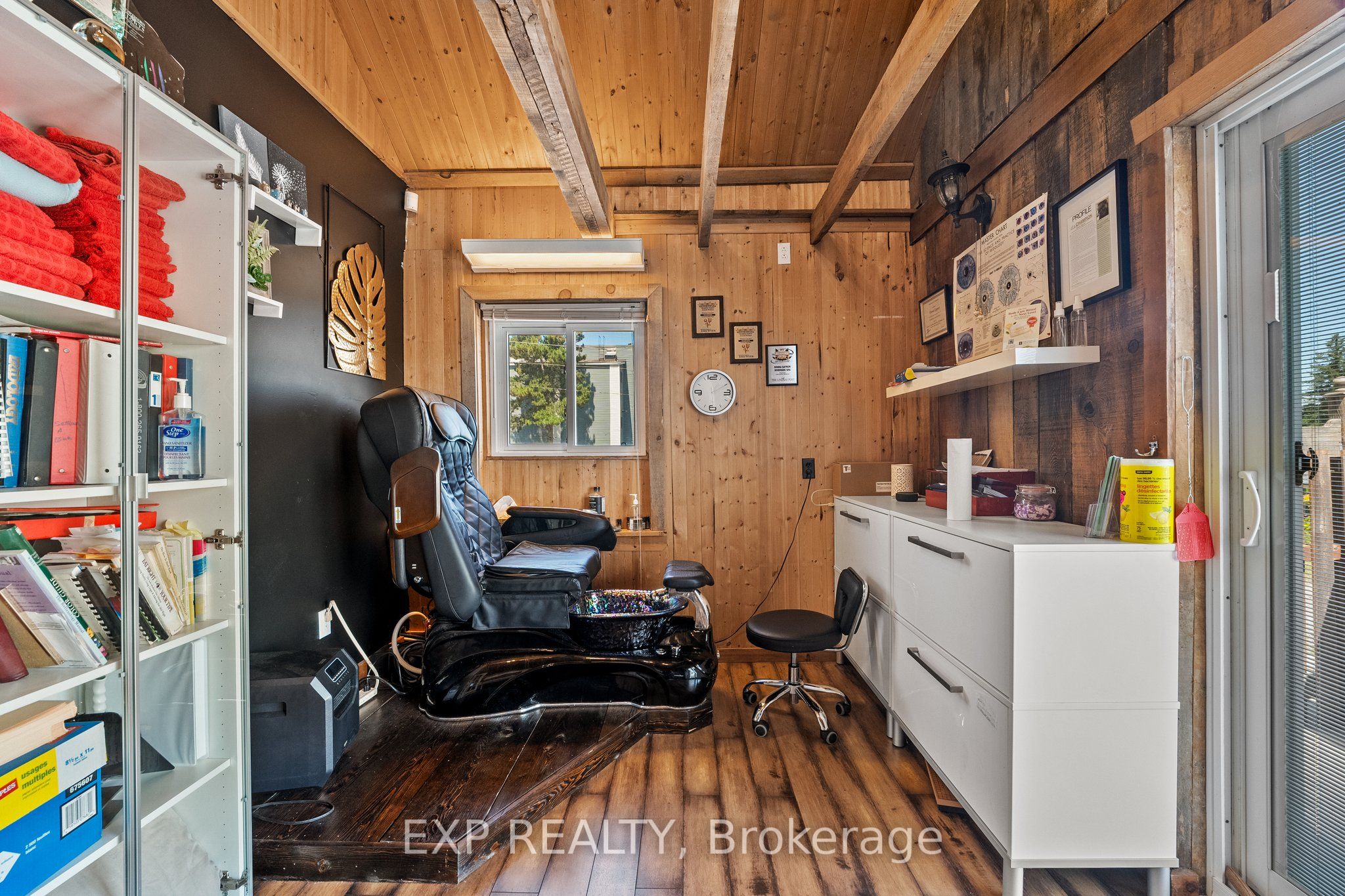104 William Street Property Photo 23