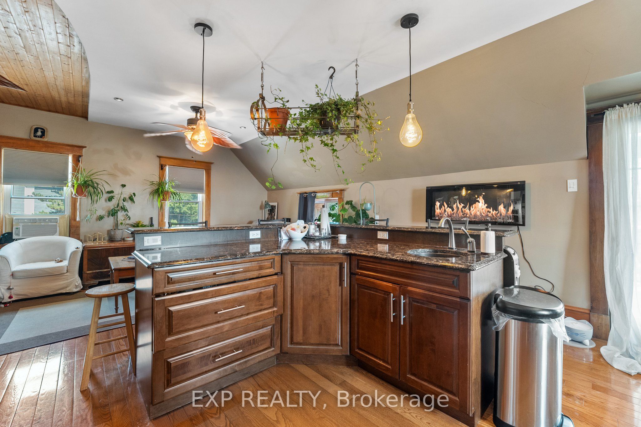 104 William Street Property Photo 30