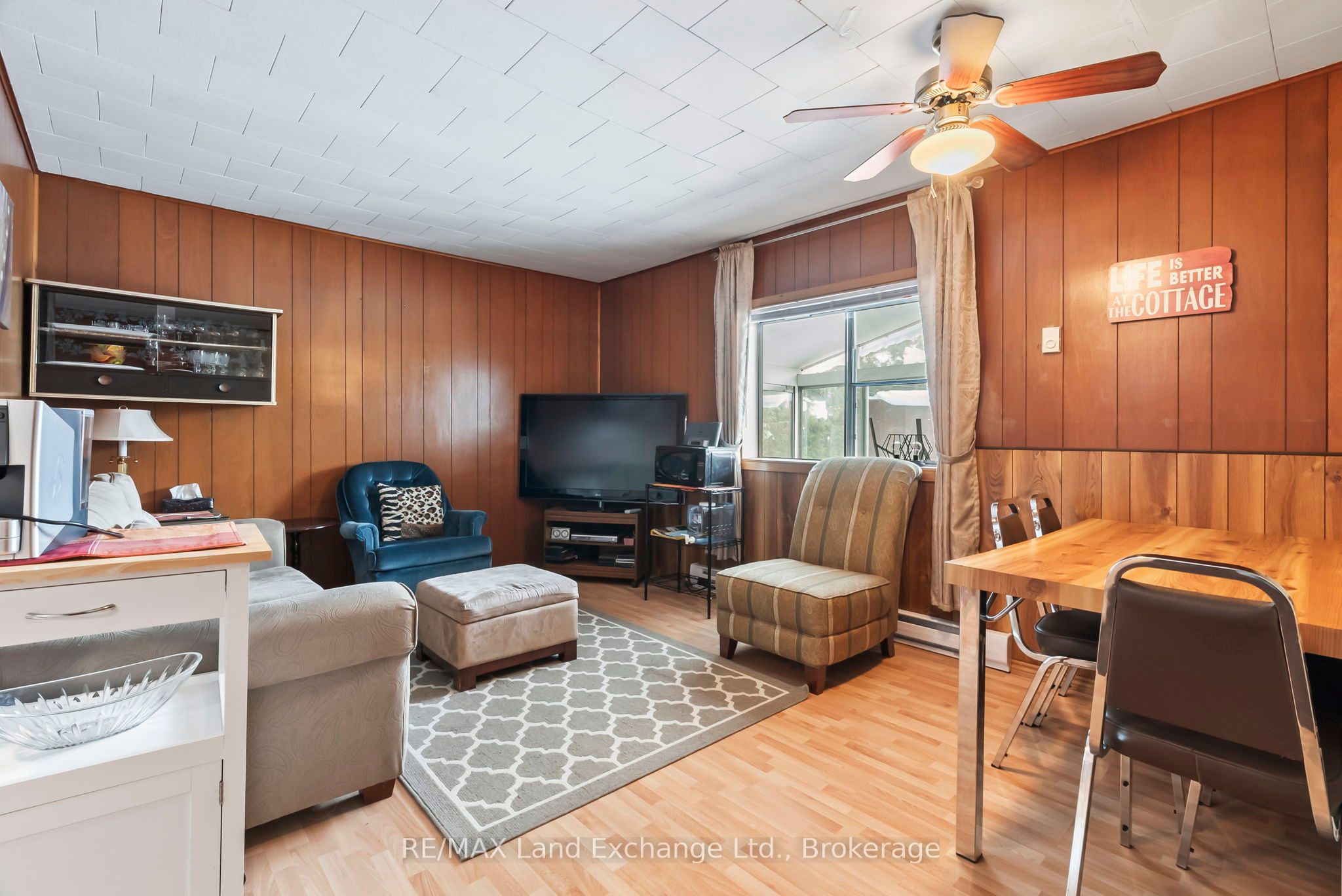22 Southampton Parkway Property Photo 3