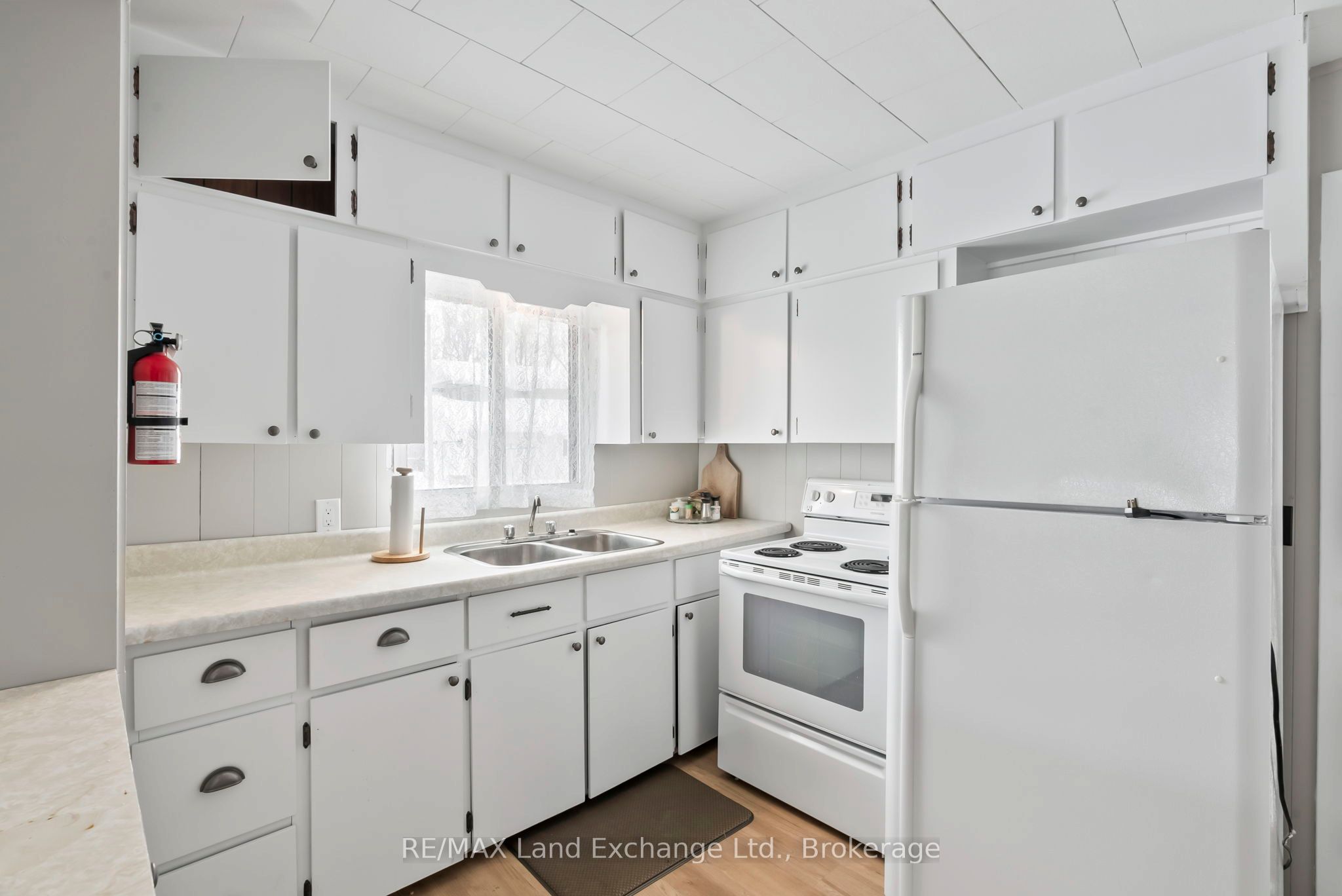22 Southampton Parkway Property Photo 17