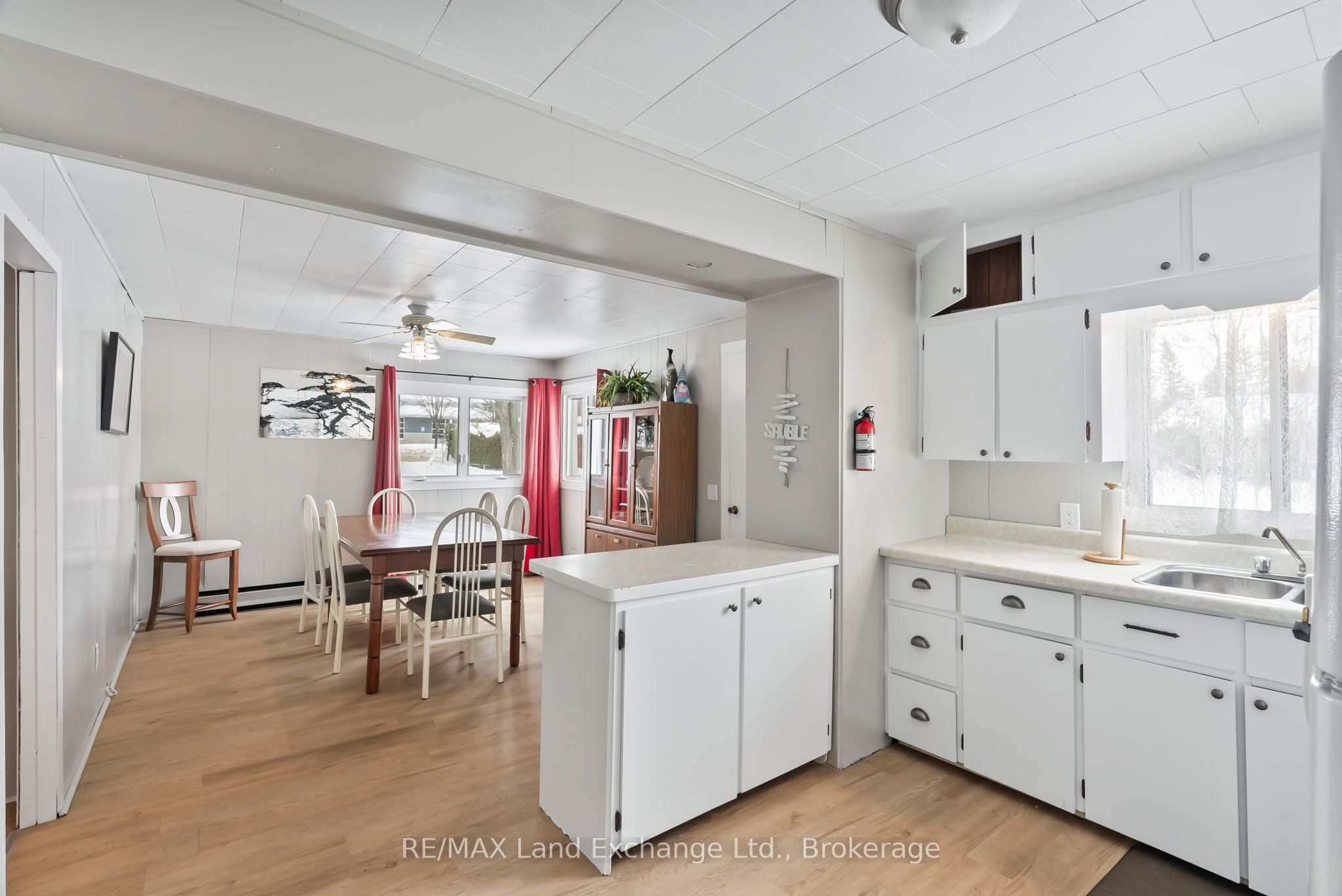 22 Southampton Parkway Property Photo 18