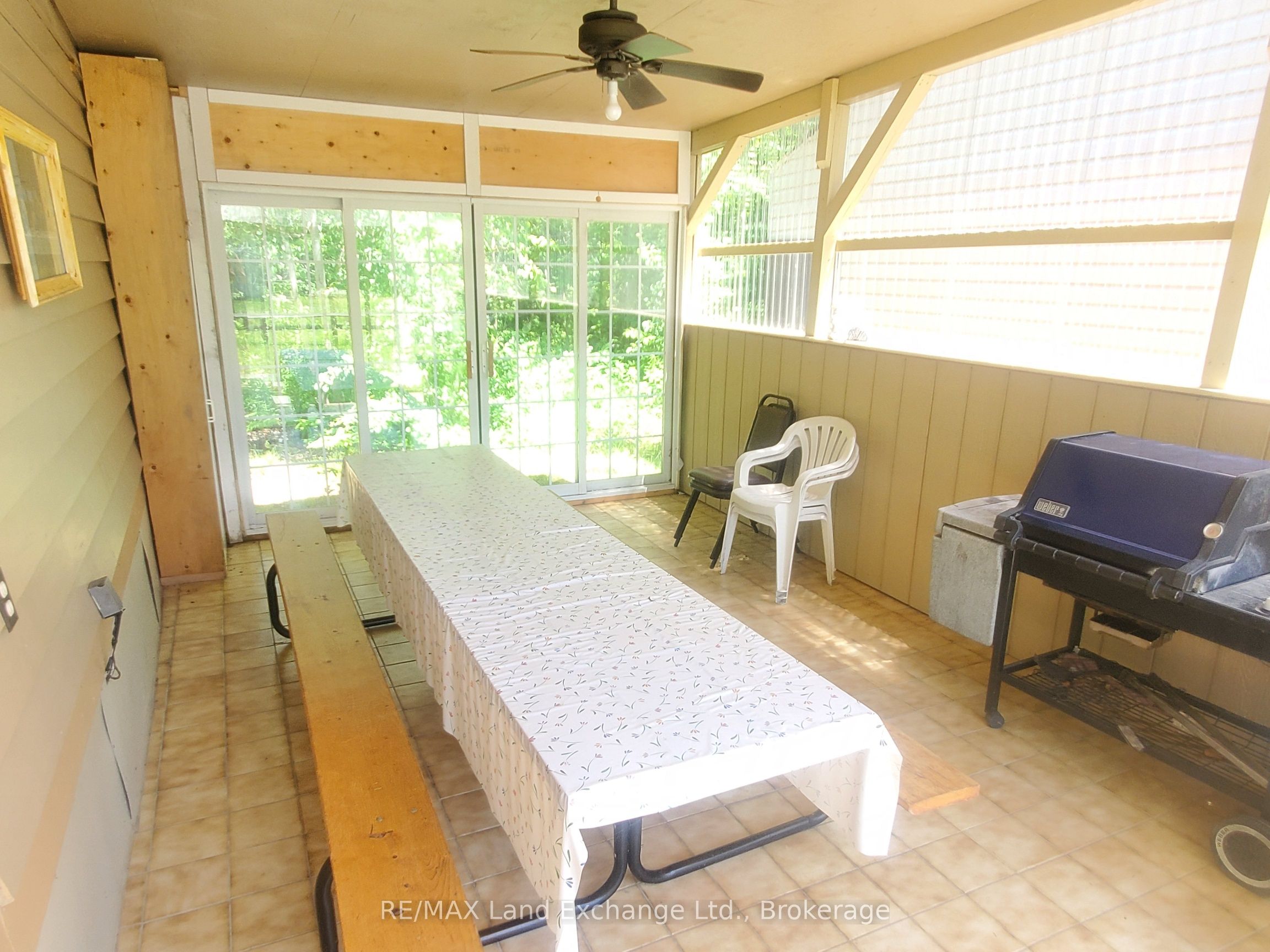 22 Southampton Parkway Property Photo 36