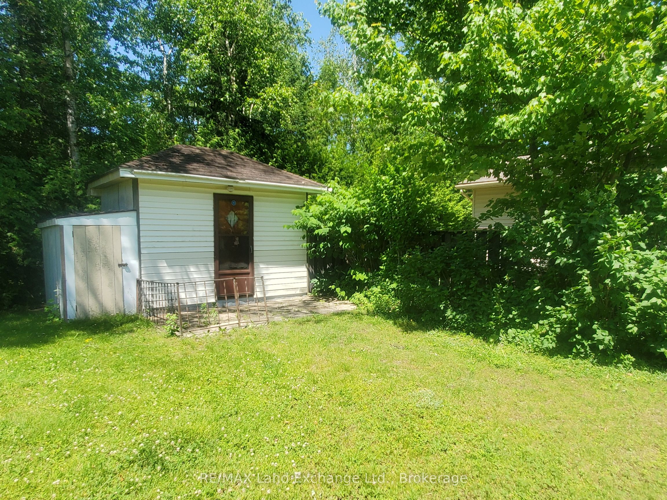 22 Southampton Parkway Property Photo 37