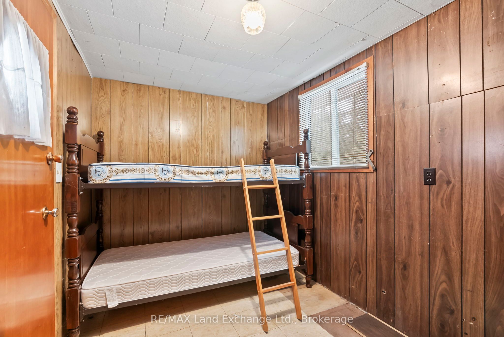 22 Southampton Parkway Property Photo 38