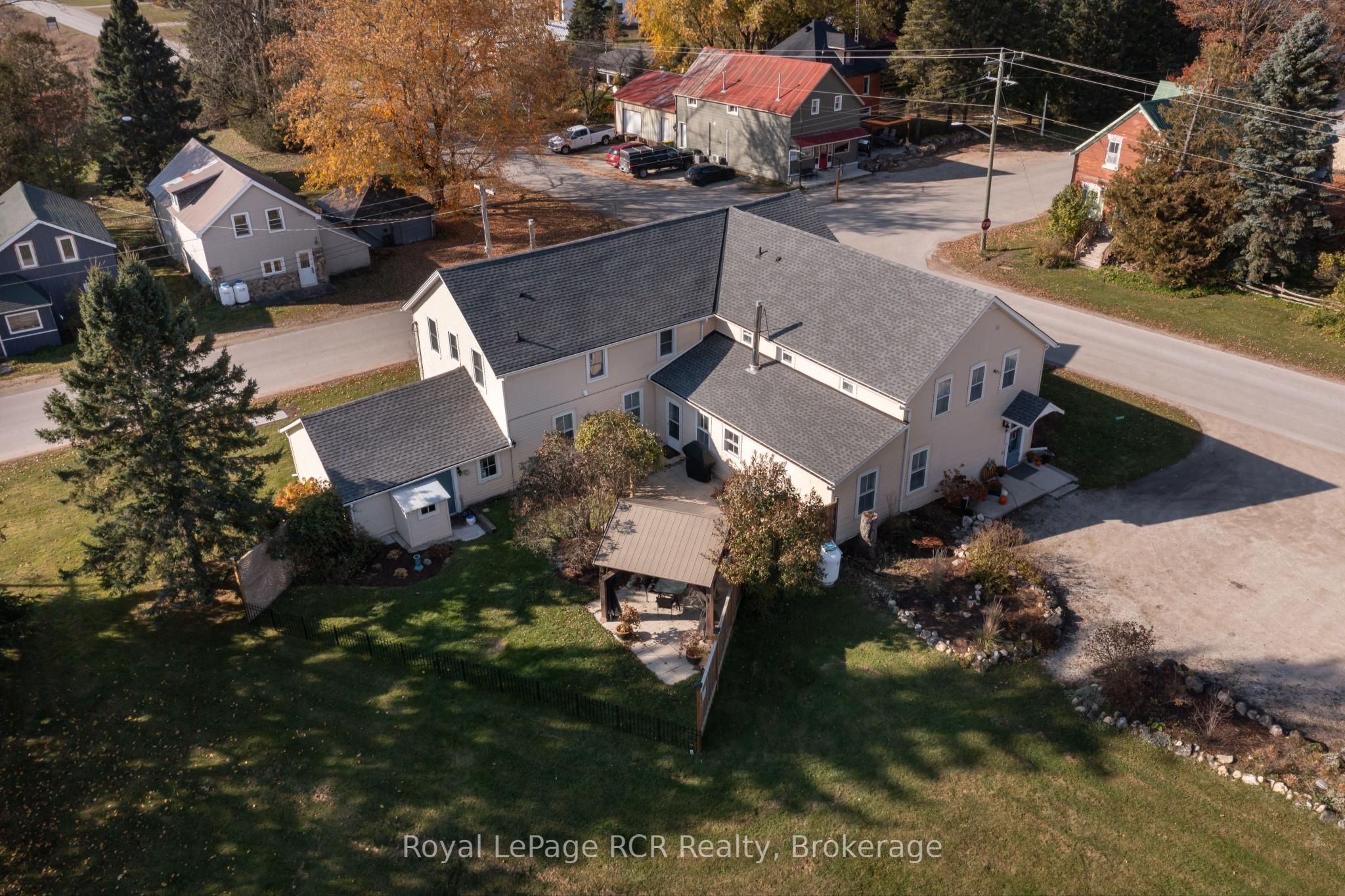 726004 22b Side Road Property Photo 40