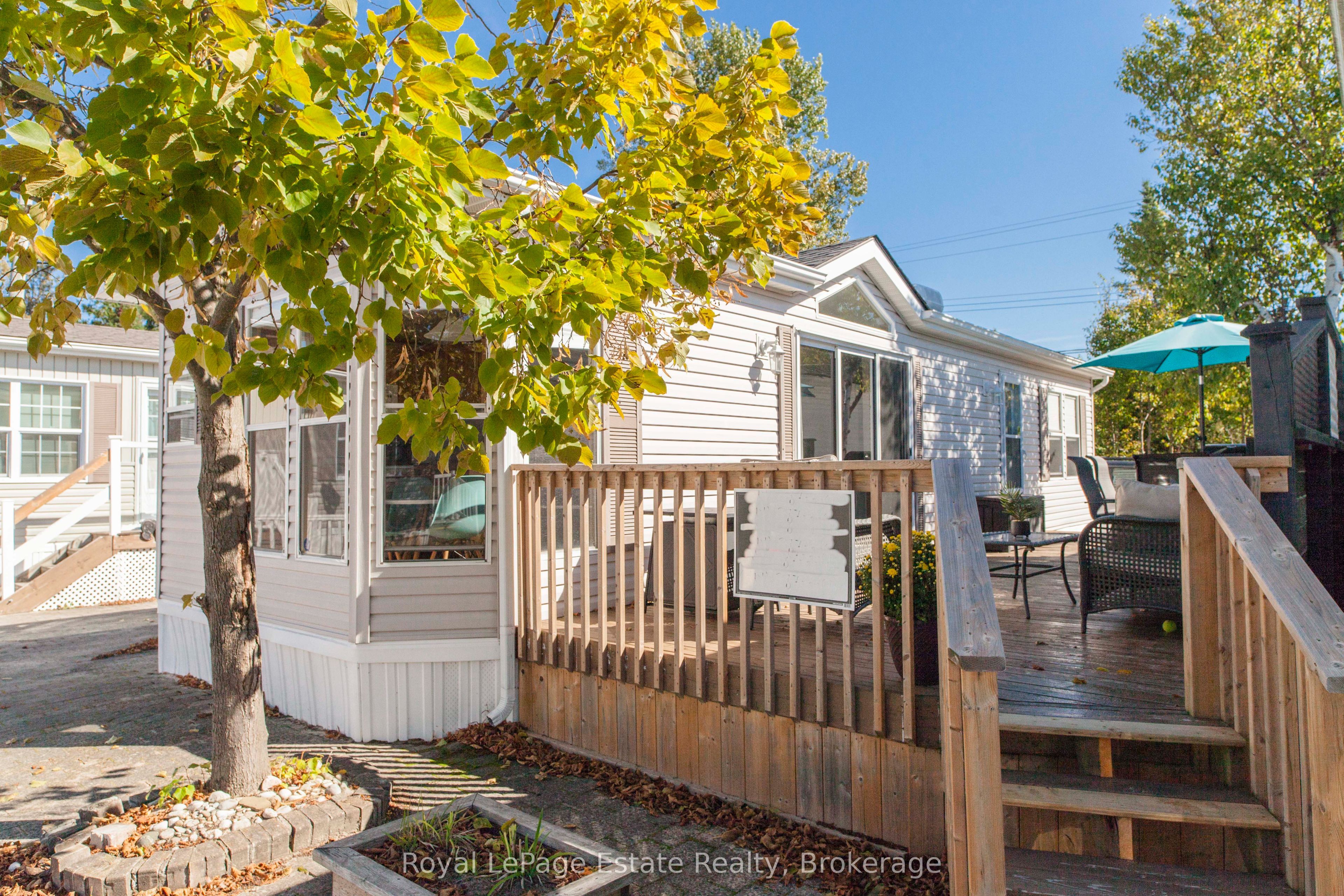 #22 - 25 7th Avenue Property Photo