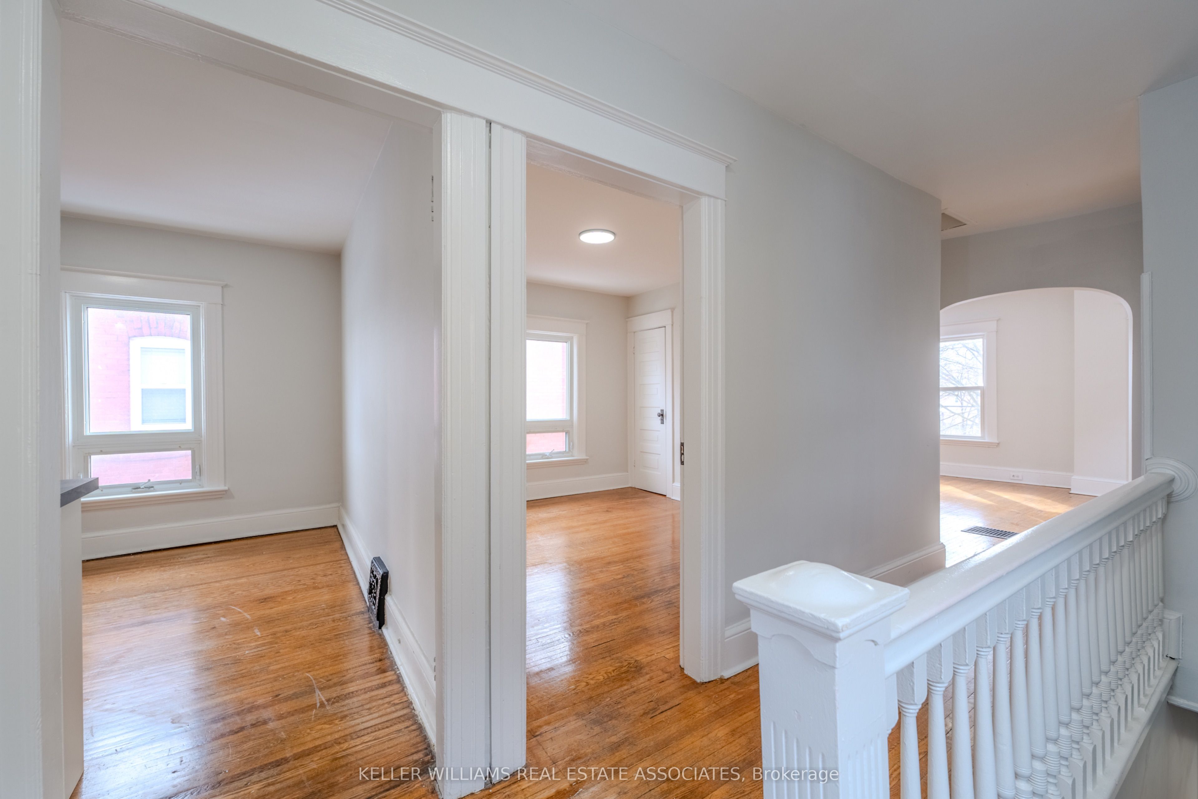 #2 - 157 William Street Property Photo 2