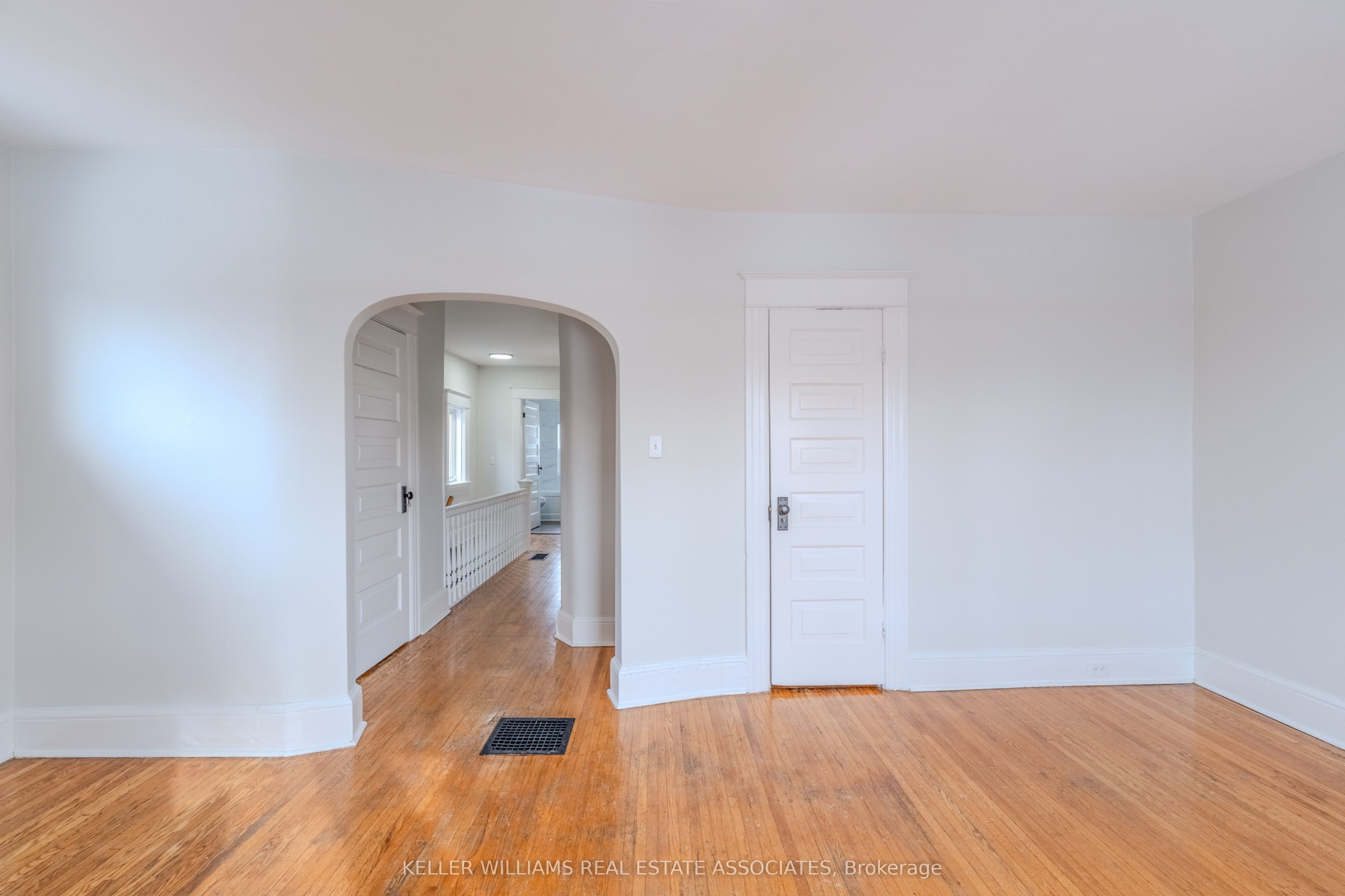 #2 - 157 William Street Property Photo 9