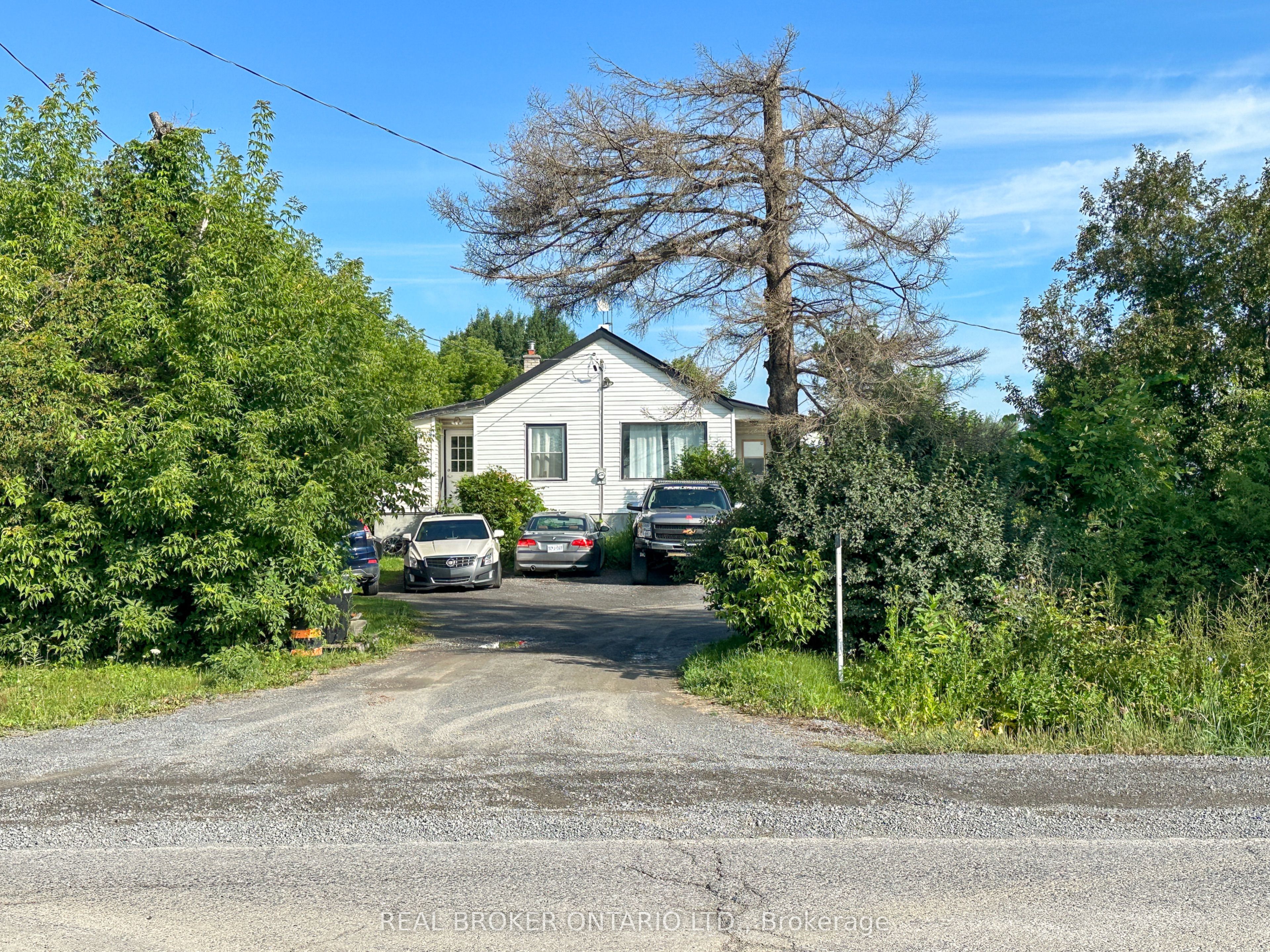 7617 Flewellyn Road Property Photo 2