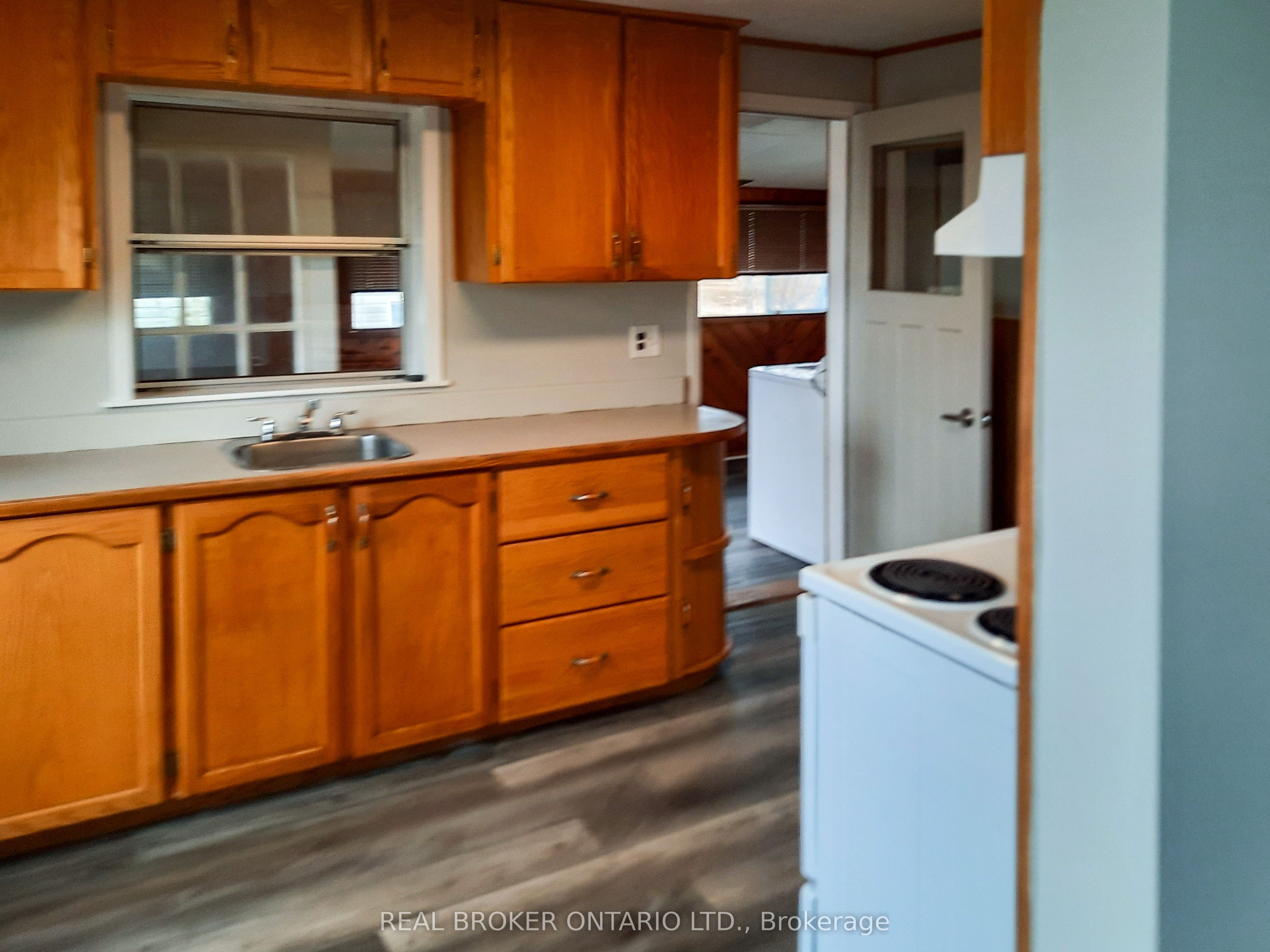 7617 Flewellyn Road Property Photo 7