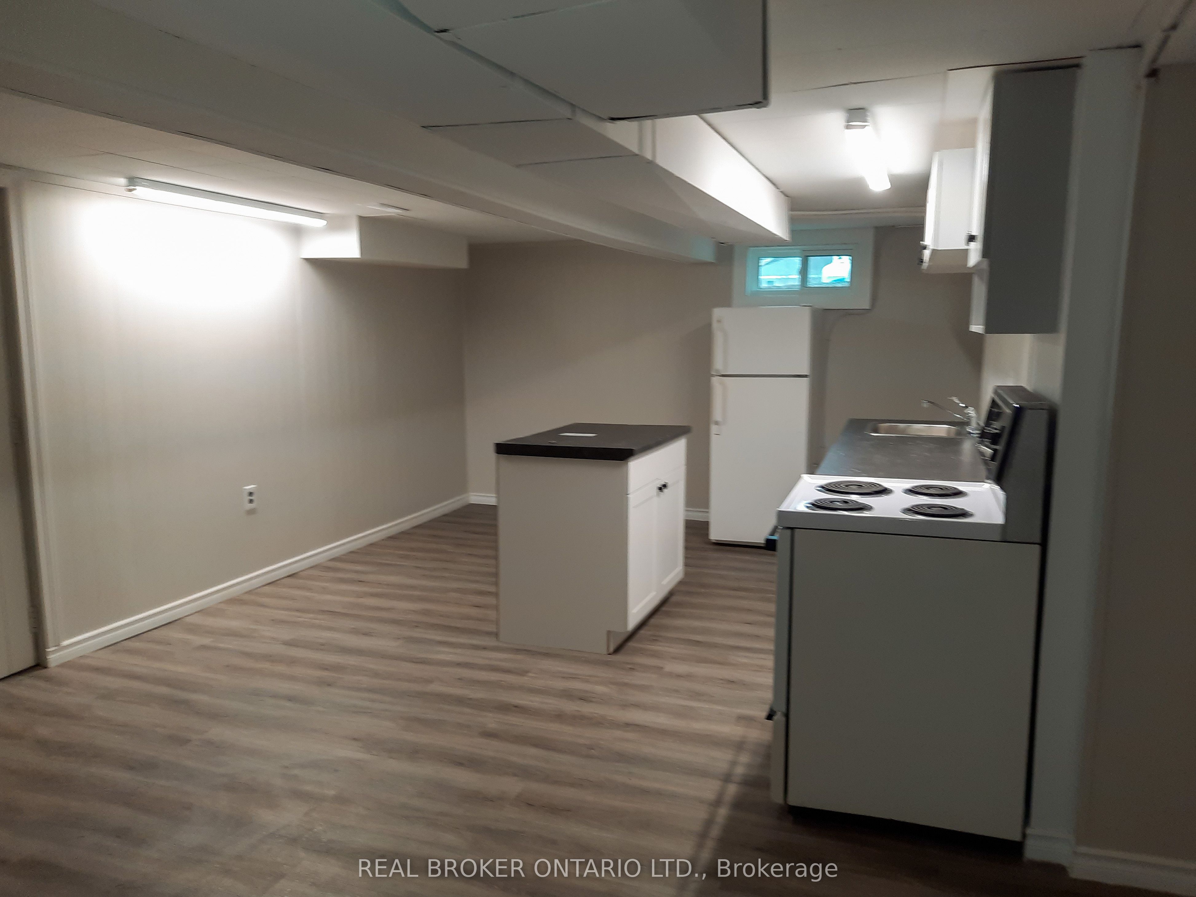 7617 Flewellyn Road Property Photo 12