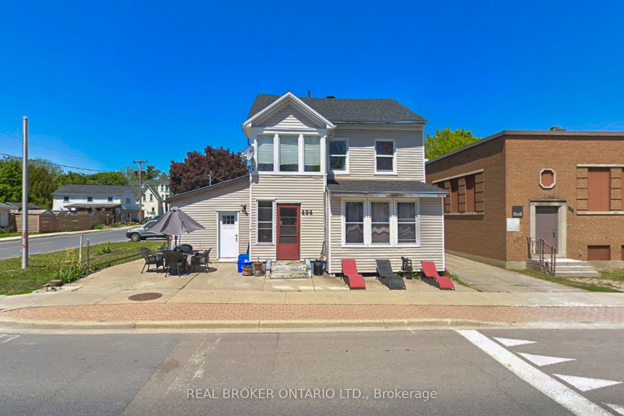 494 King Street Property Photo 7