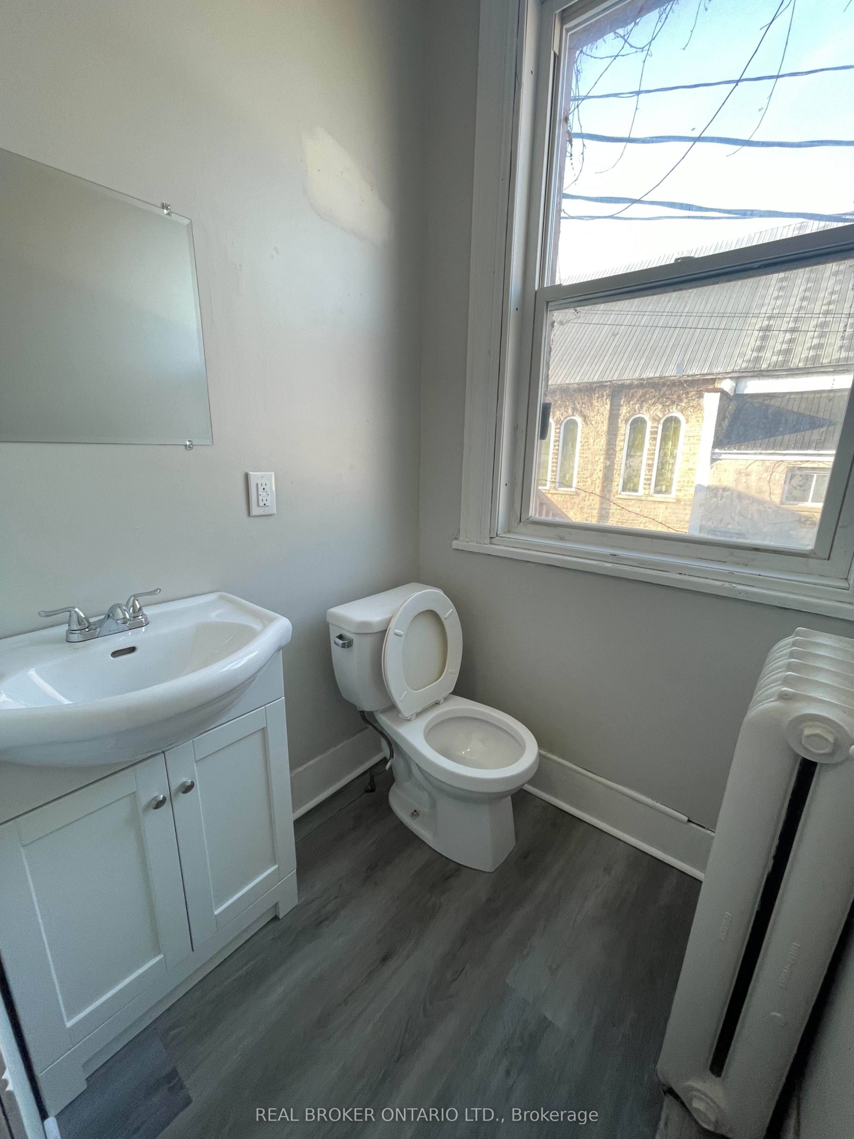 4-6 Russell Street Property Photo 9