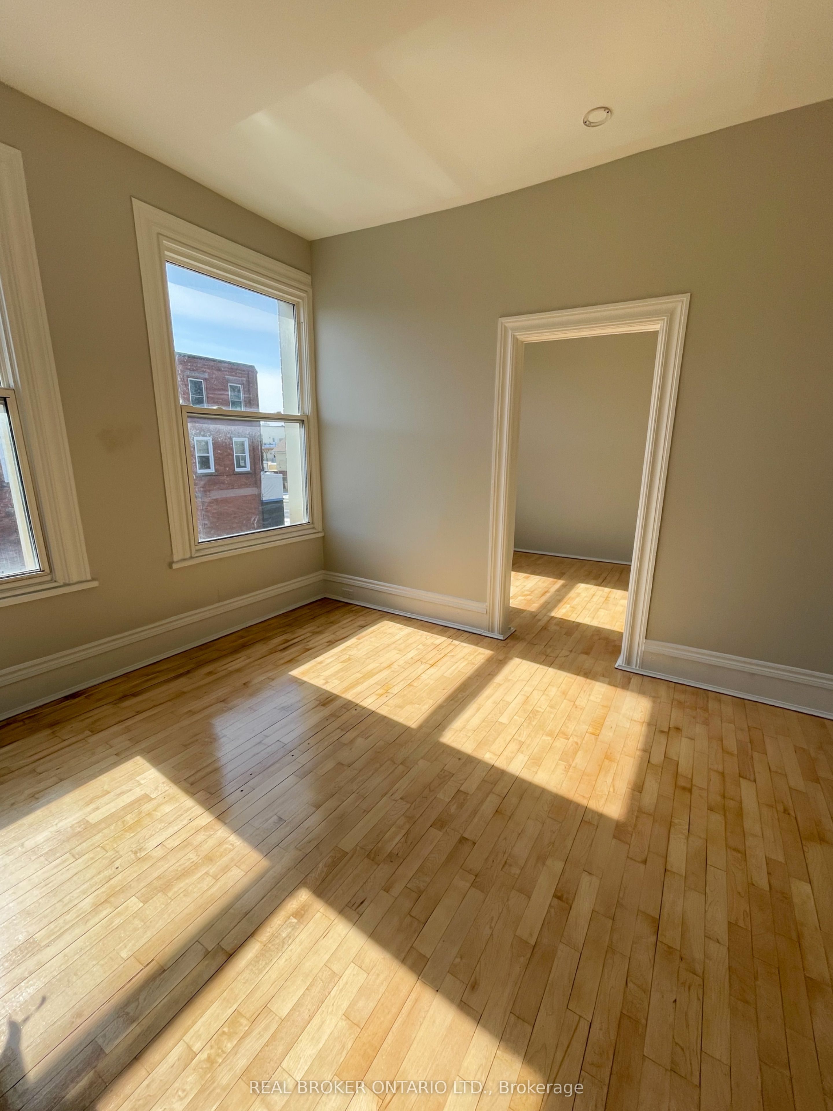 4-6 Russell Street Property Photo 17