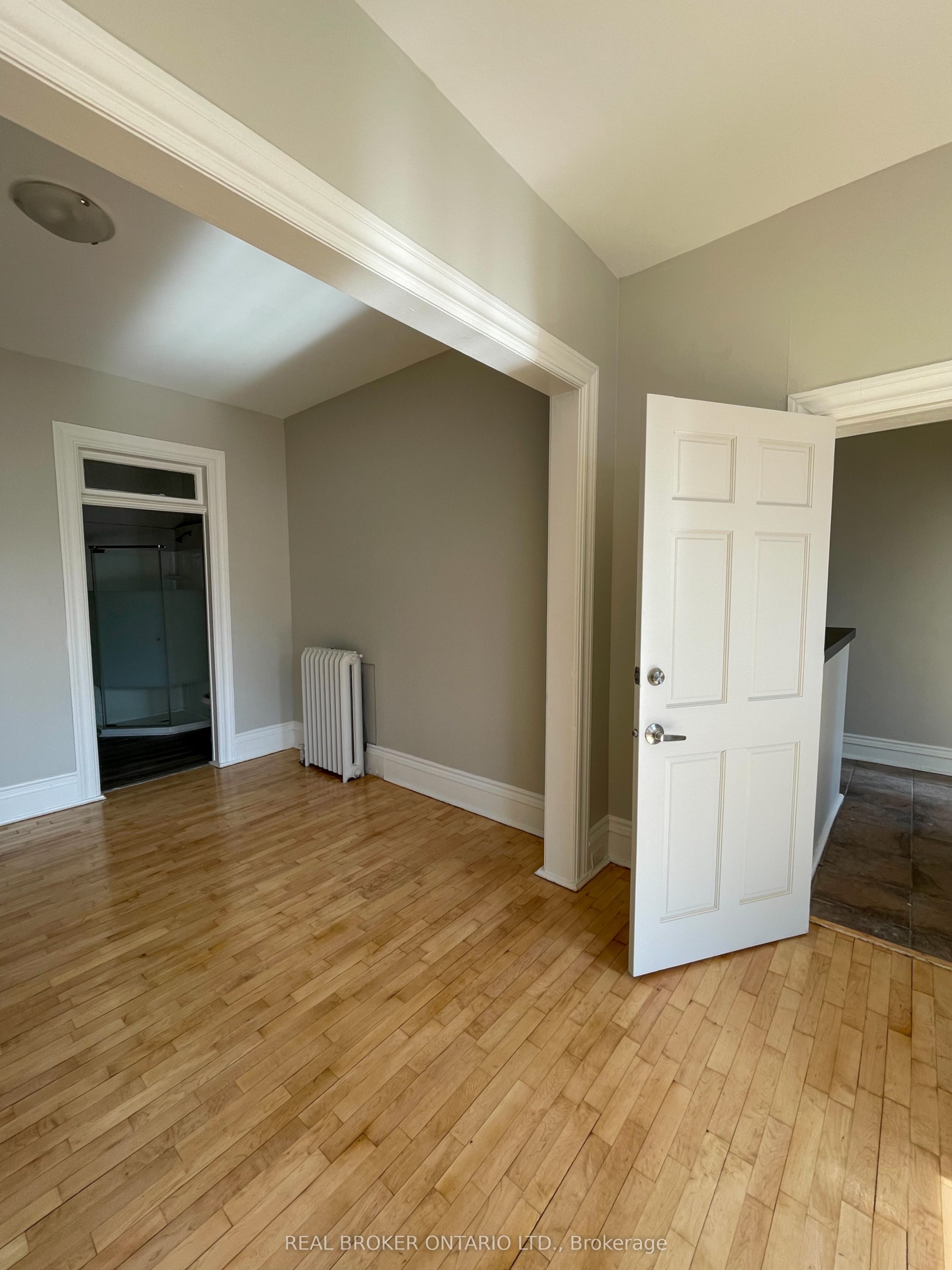 4-6 Russell Street Property Photo 20
