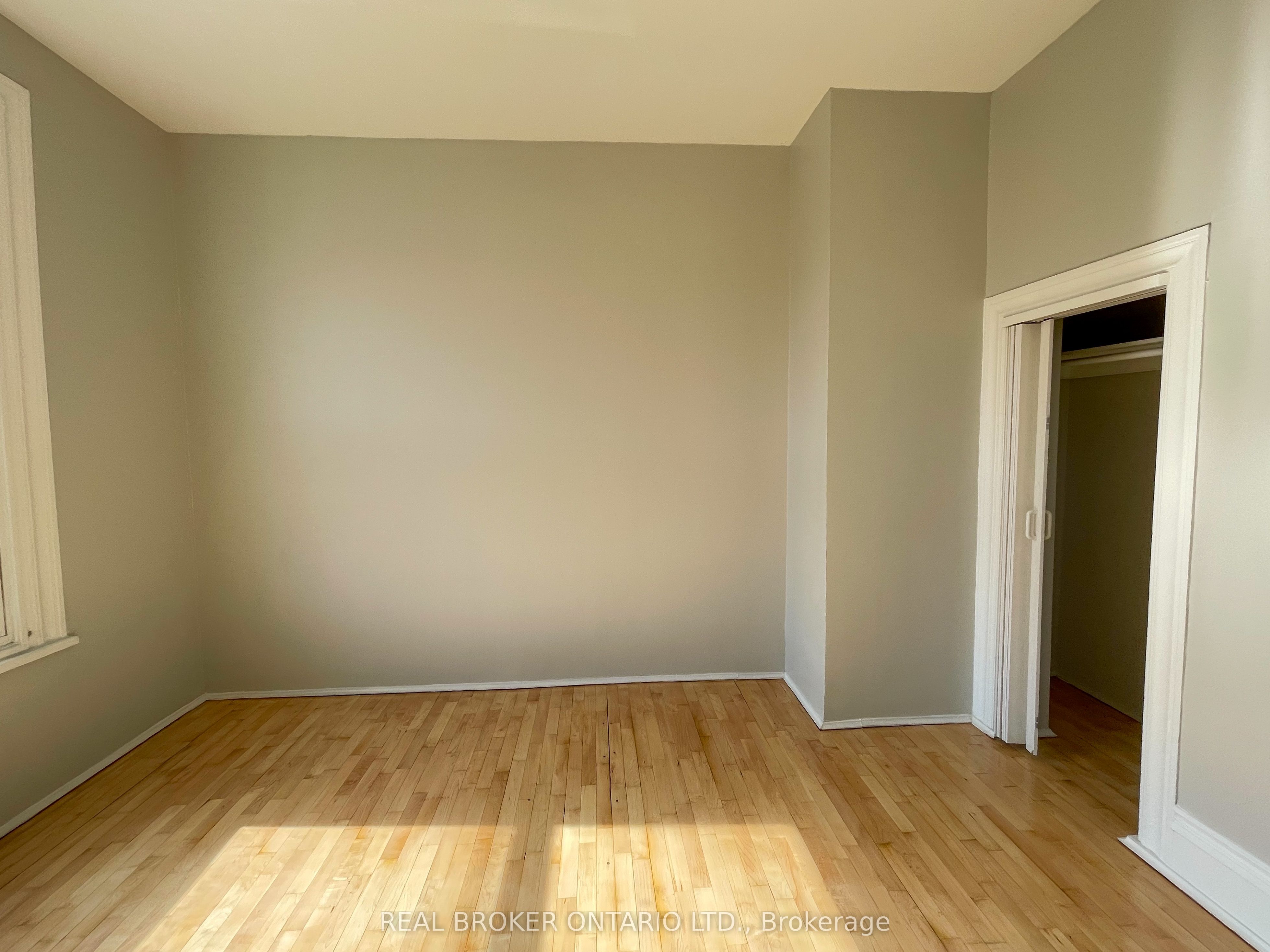 4-6 Russell Street Property Photo 25