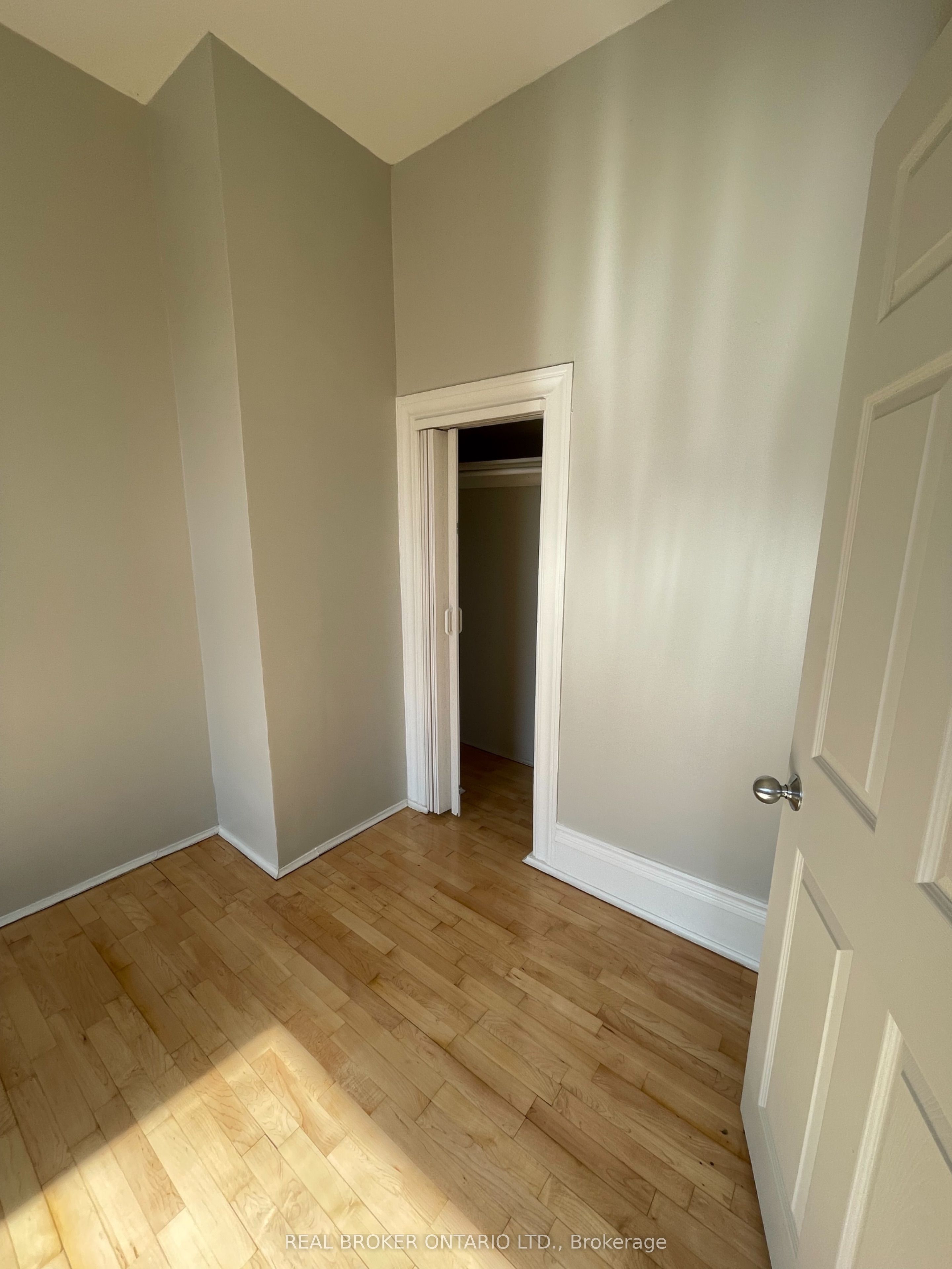 4-6 Russell Street Property Photo 27
