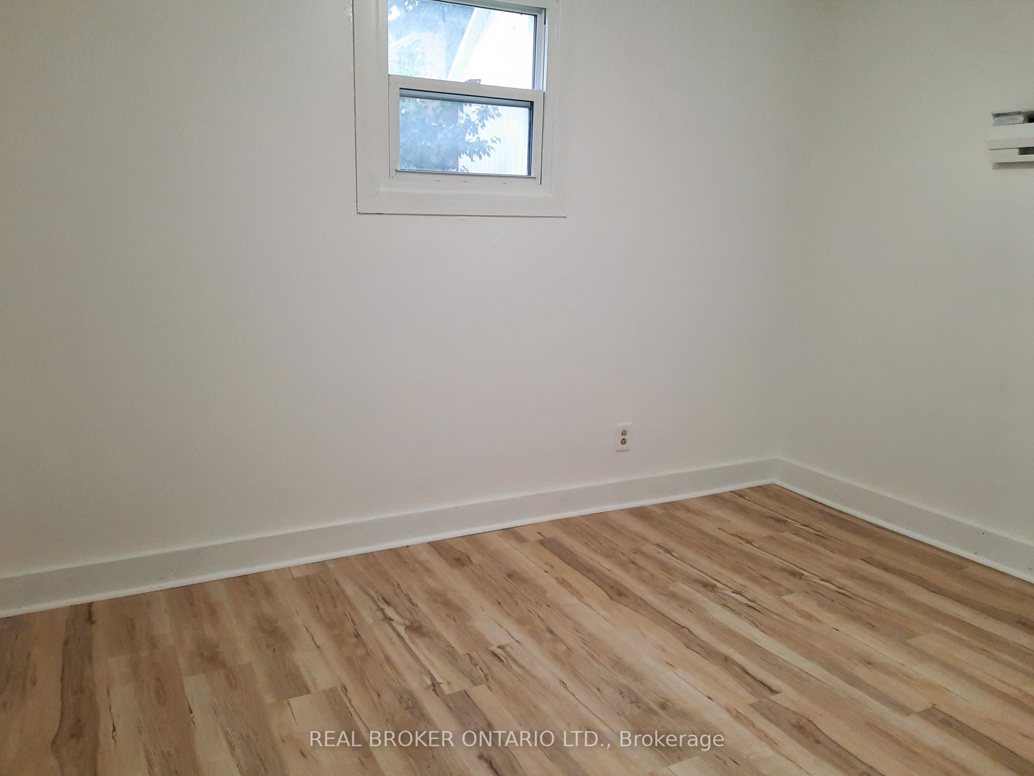 38 King Street Property Photo 12
