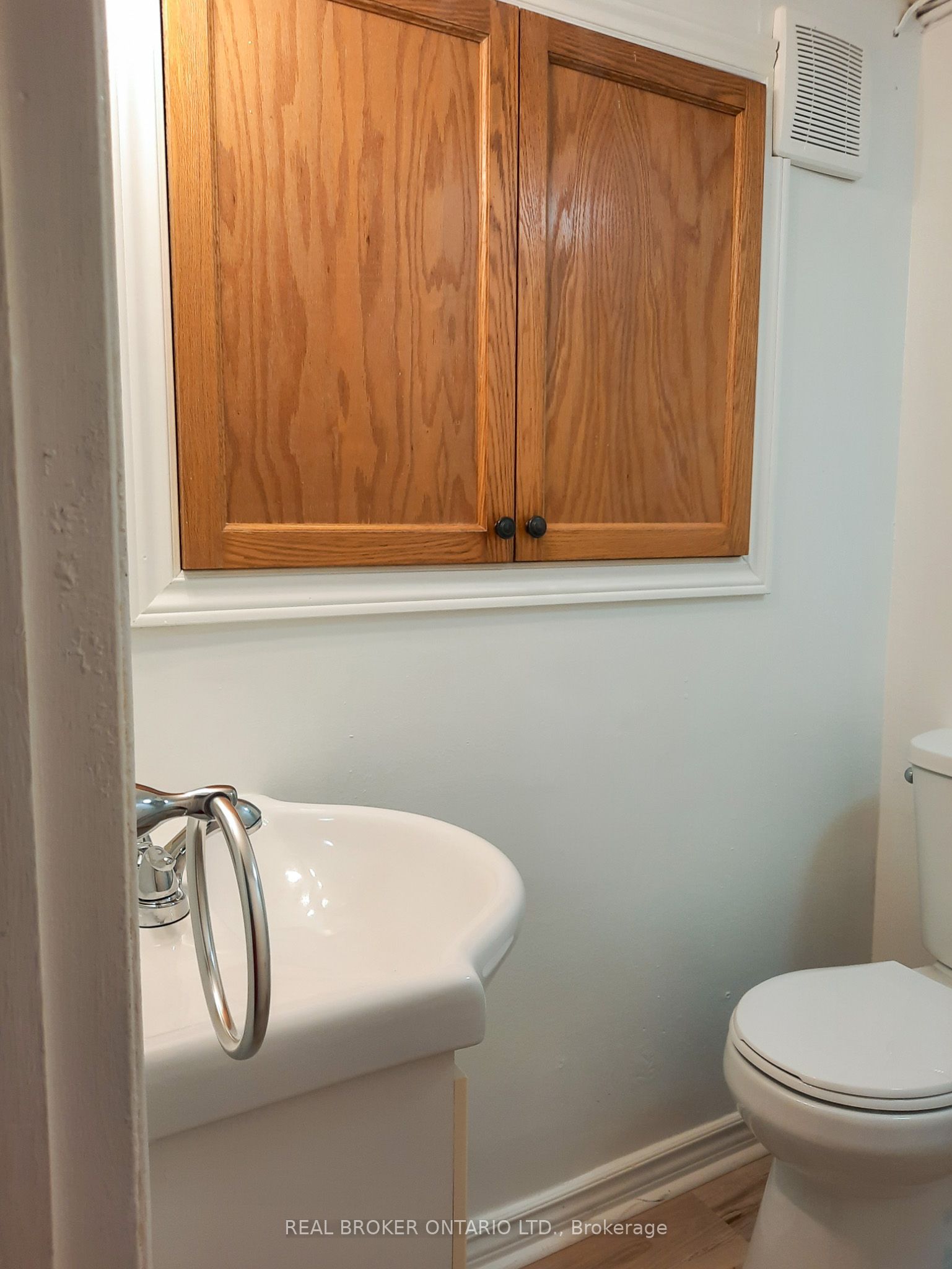 38 King Street Property Photo 15