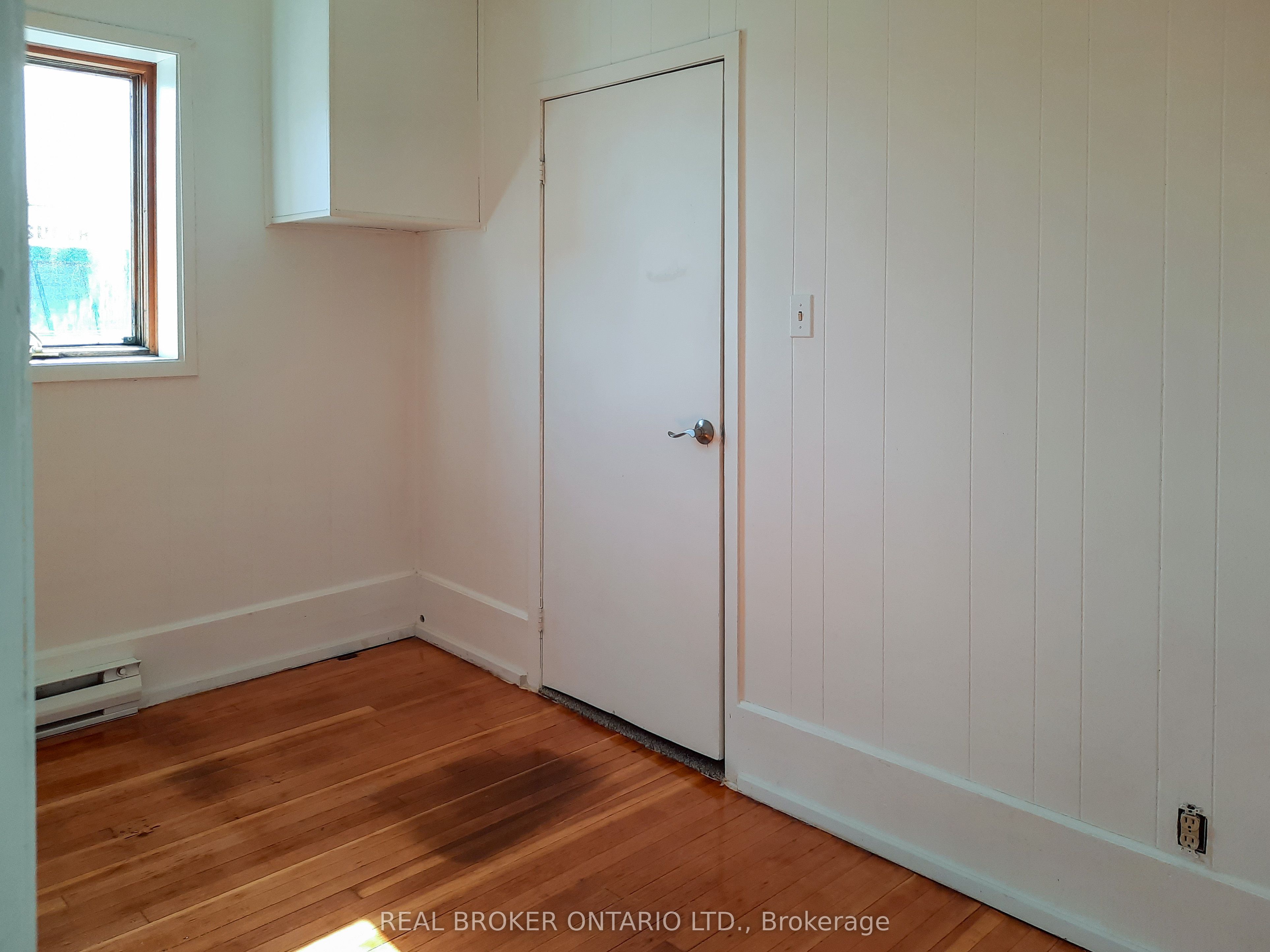 20 King Street Property Photo 16