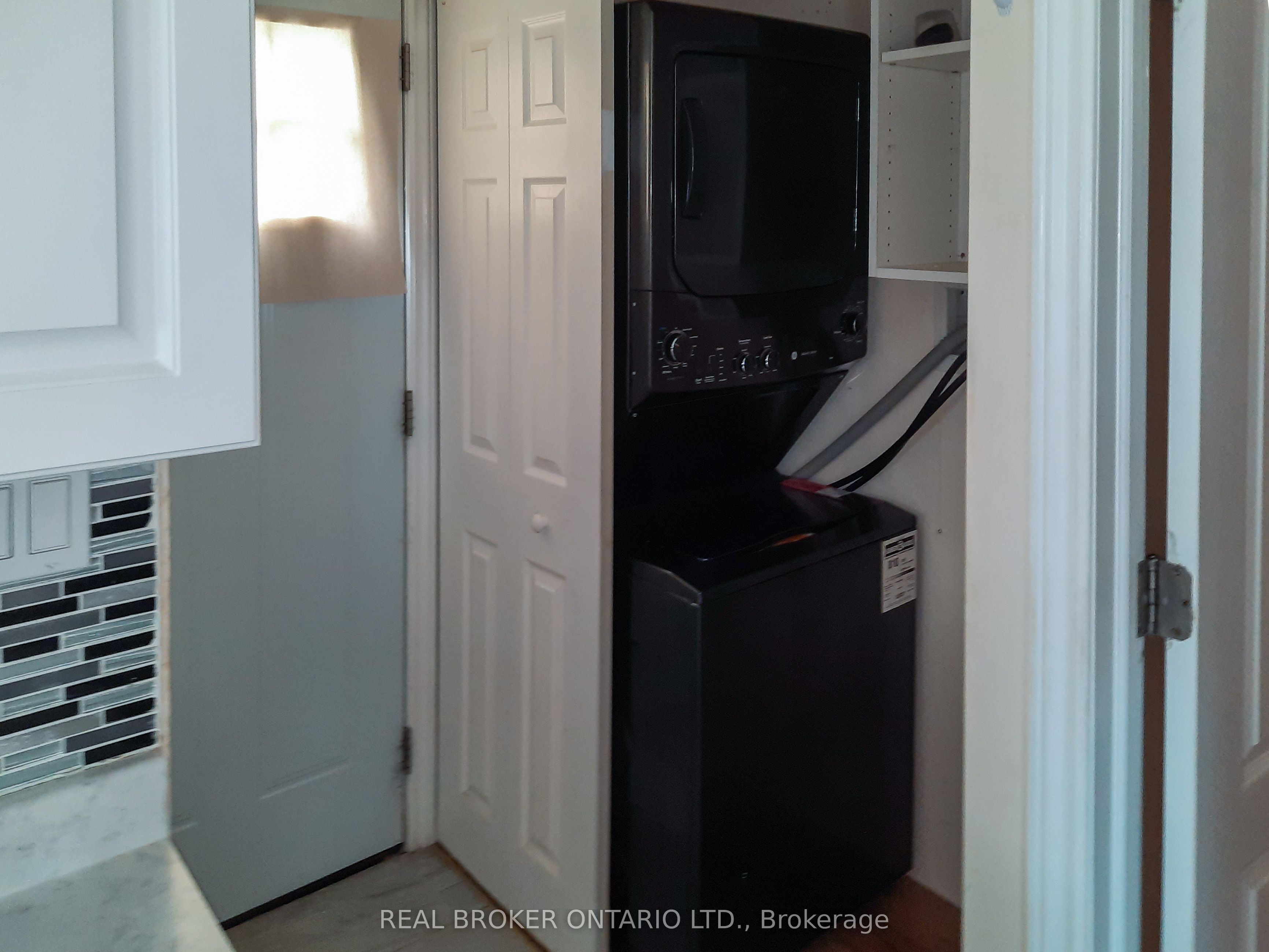 7623 Flewellyn Road Property Photo 7