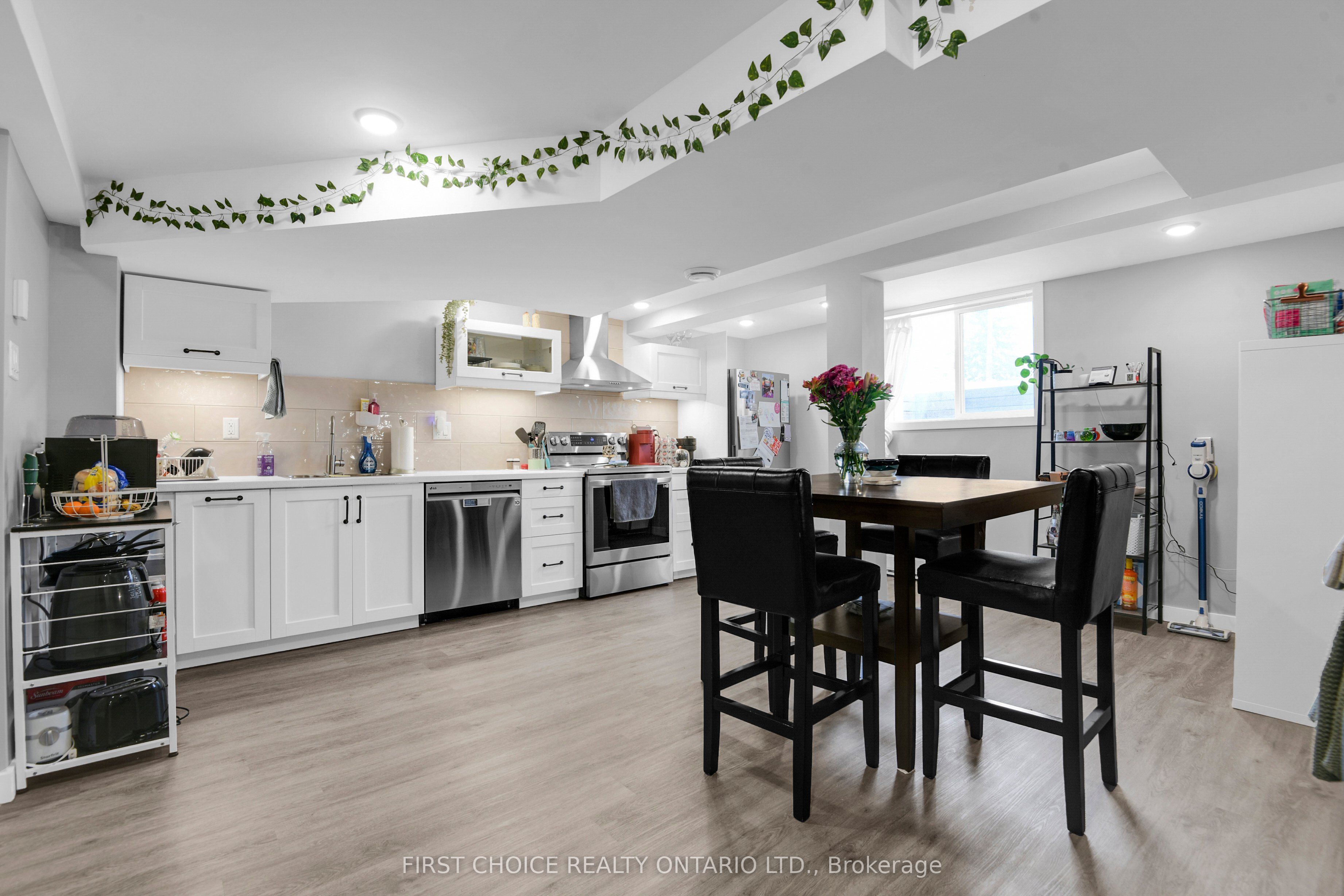 2238 Miramichi Street Property Photo 4