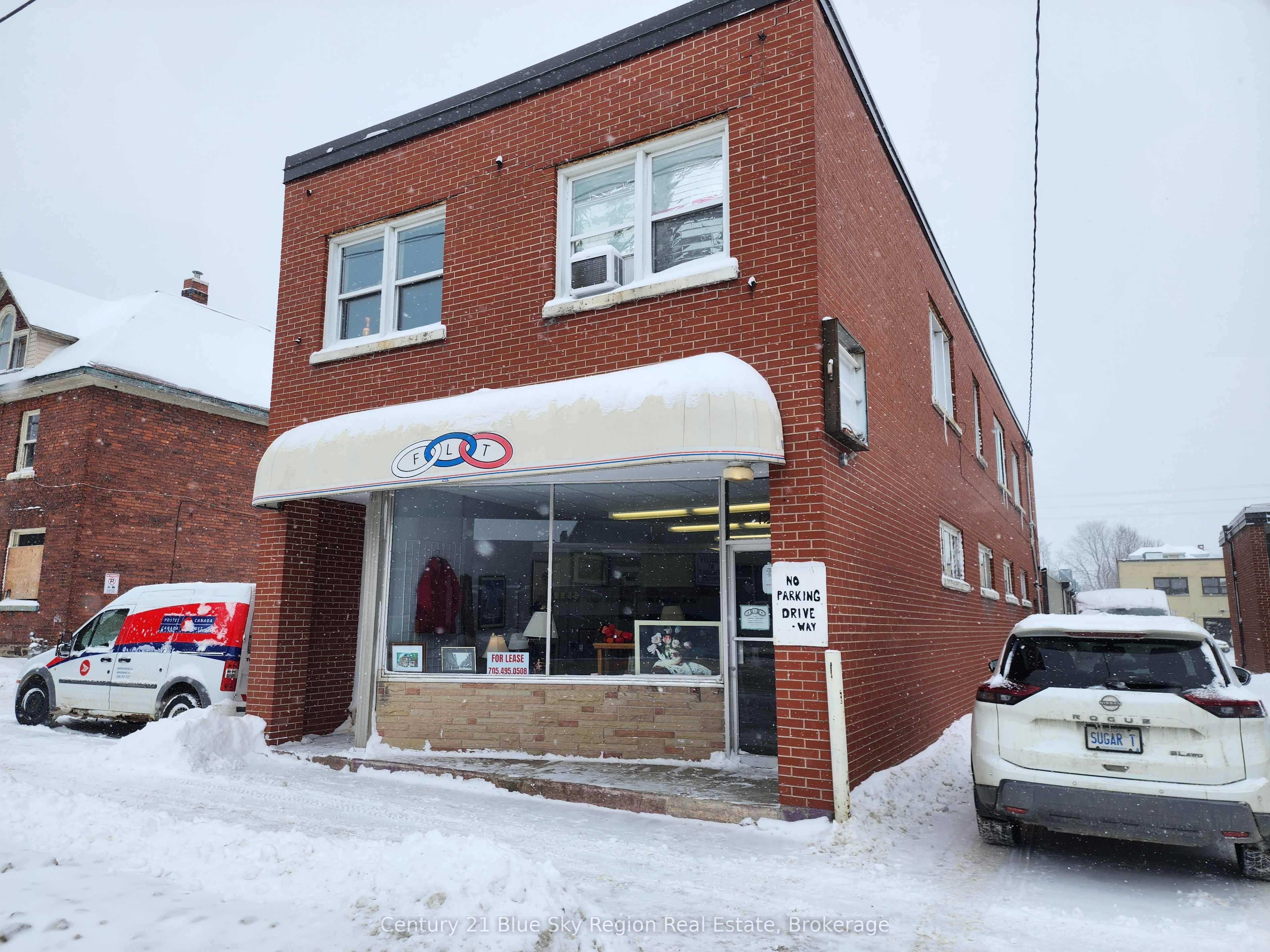 #main - 126 Mcintyre Street Property Photo 1