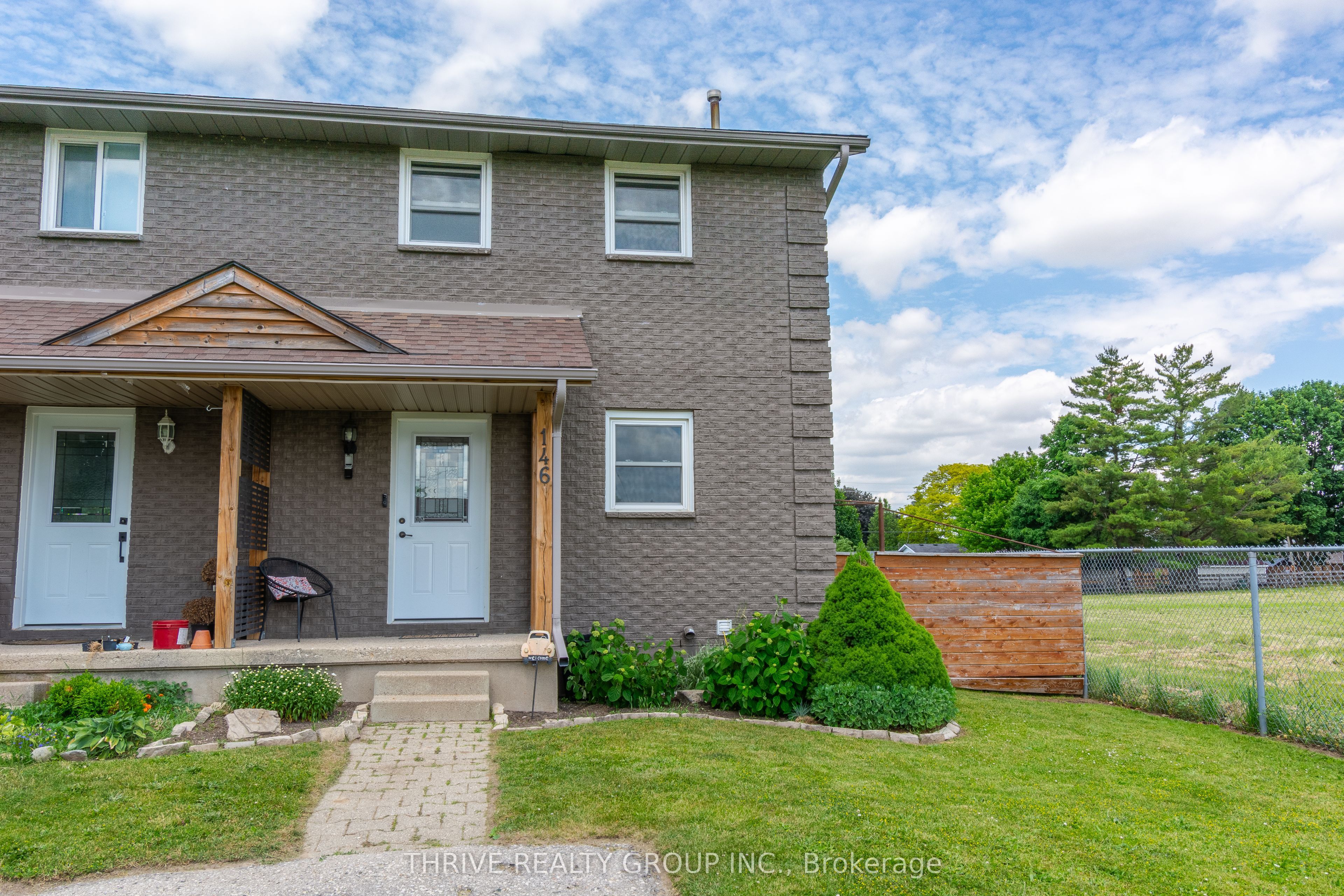 146 Simcoe Street Property Photo 1