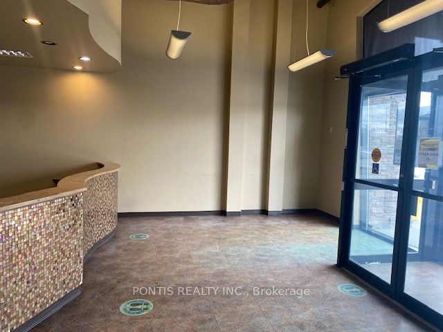 #d-102 - 1695 Manning Road Property Photo 7